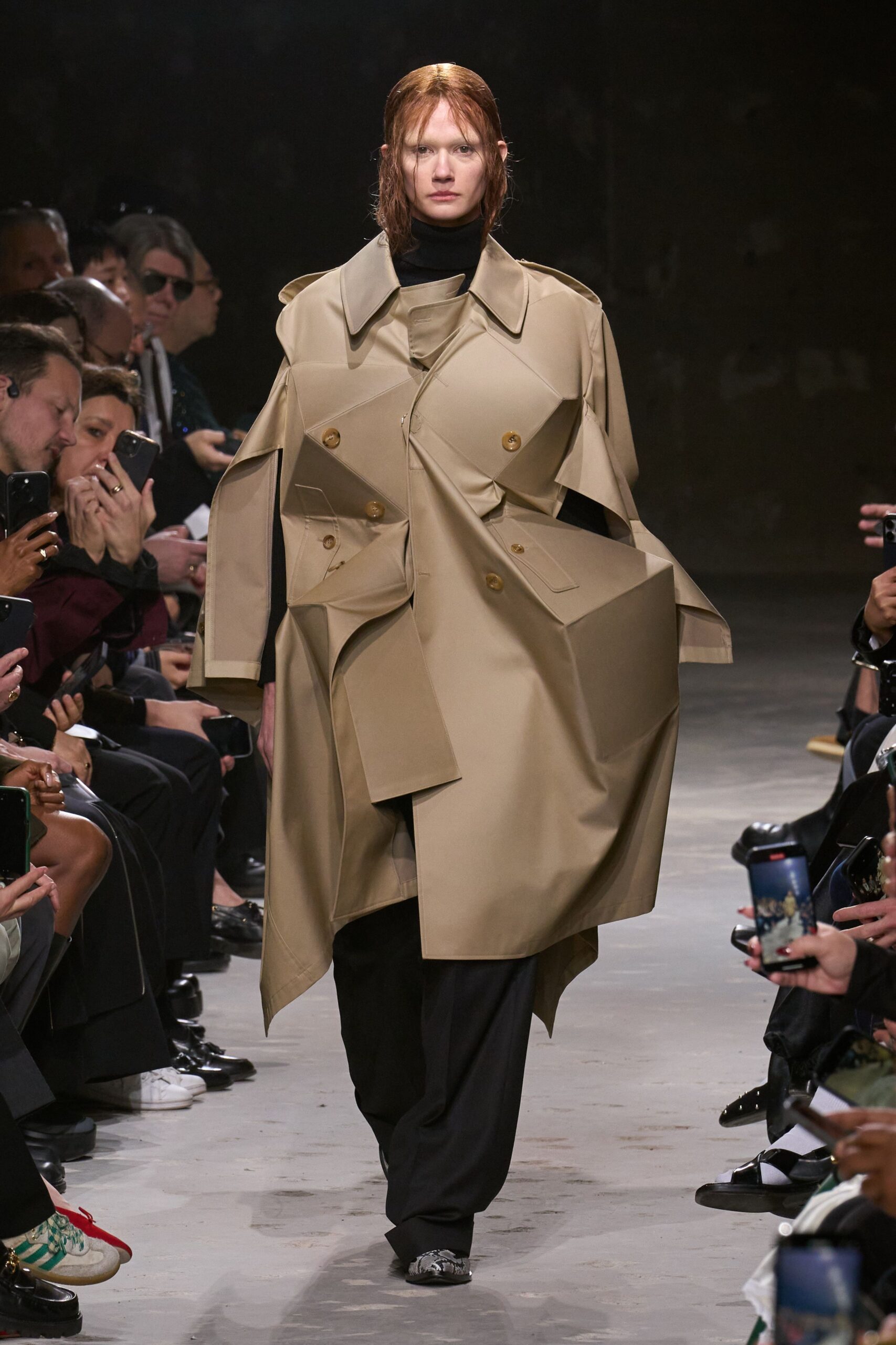 beige cotton long-sleeve collared oversized layered zippered trench