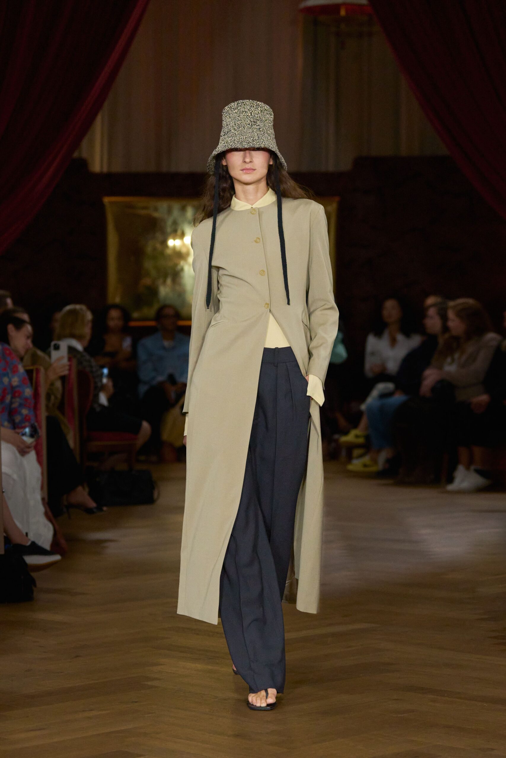 beige cotton long-sleeve collared relaxed buttoned midi coat