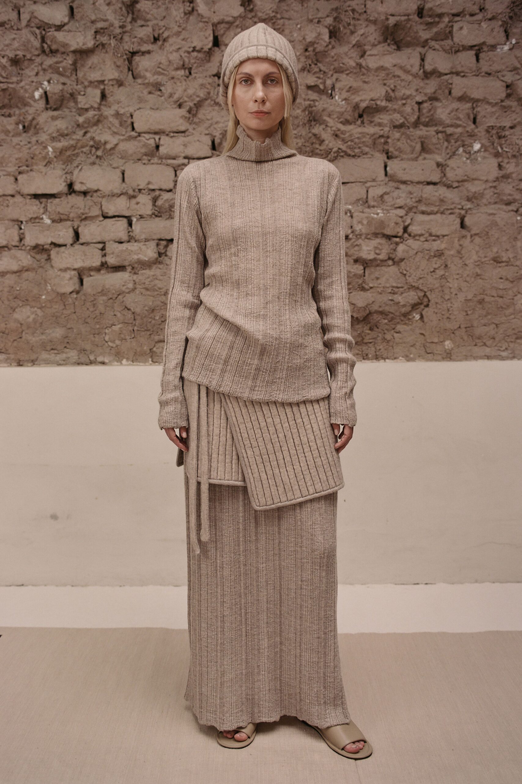 beige knit long-sleeve turtleneck fitted ribbed top