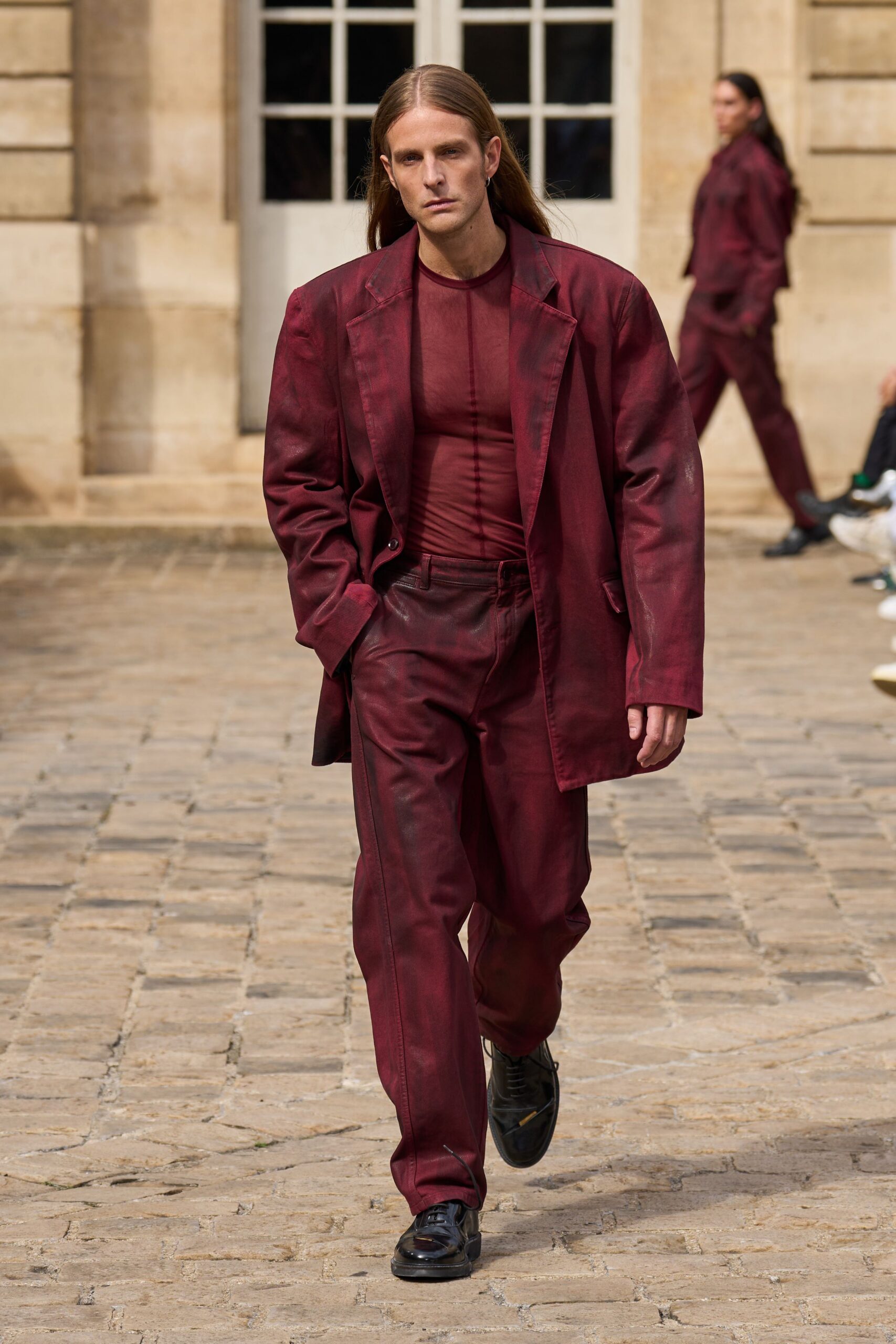 red cotton long-sleeve collared relaxed blazer