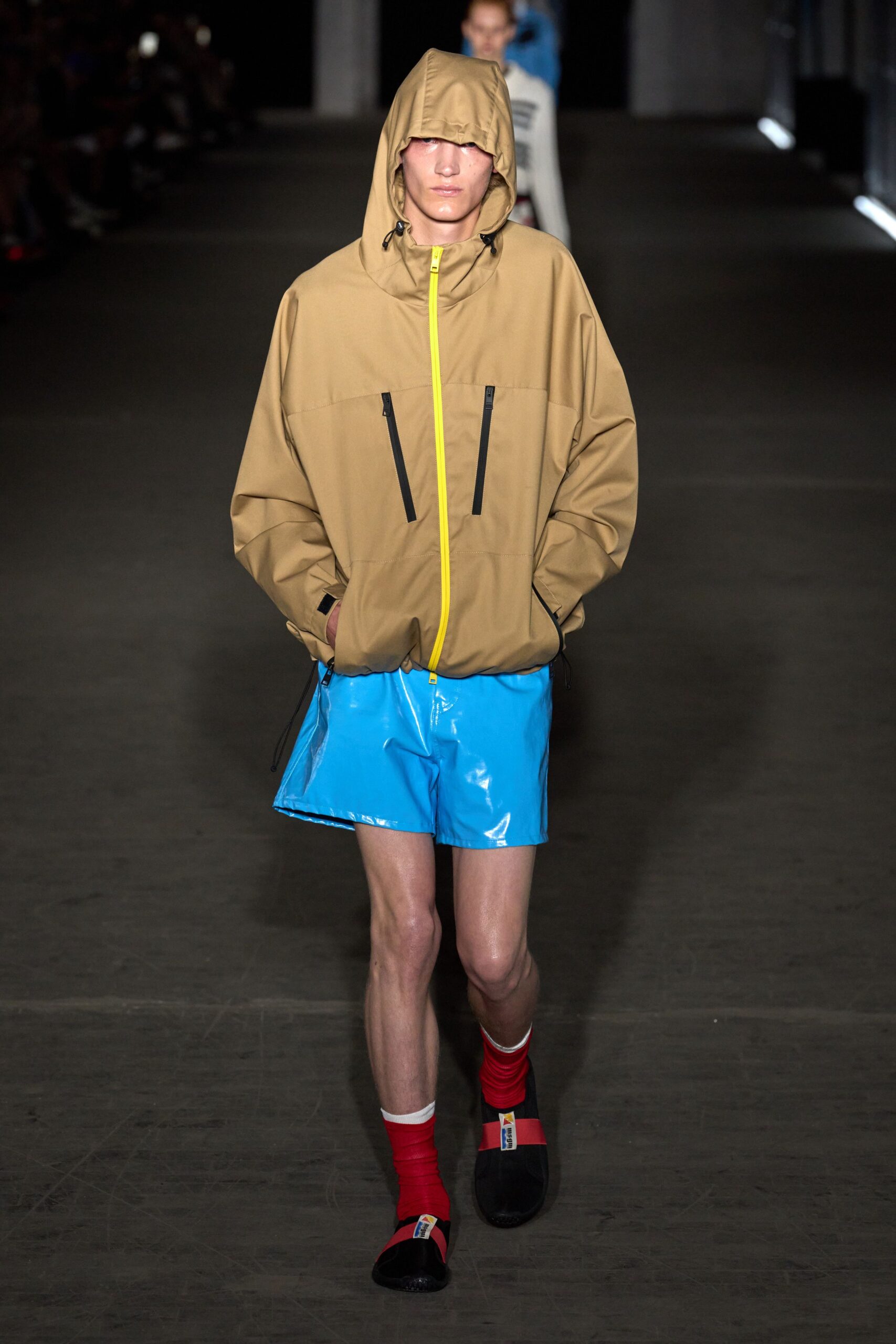 blue vinyl fitted zippered short shorts