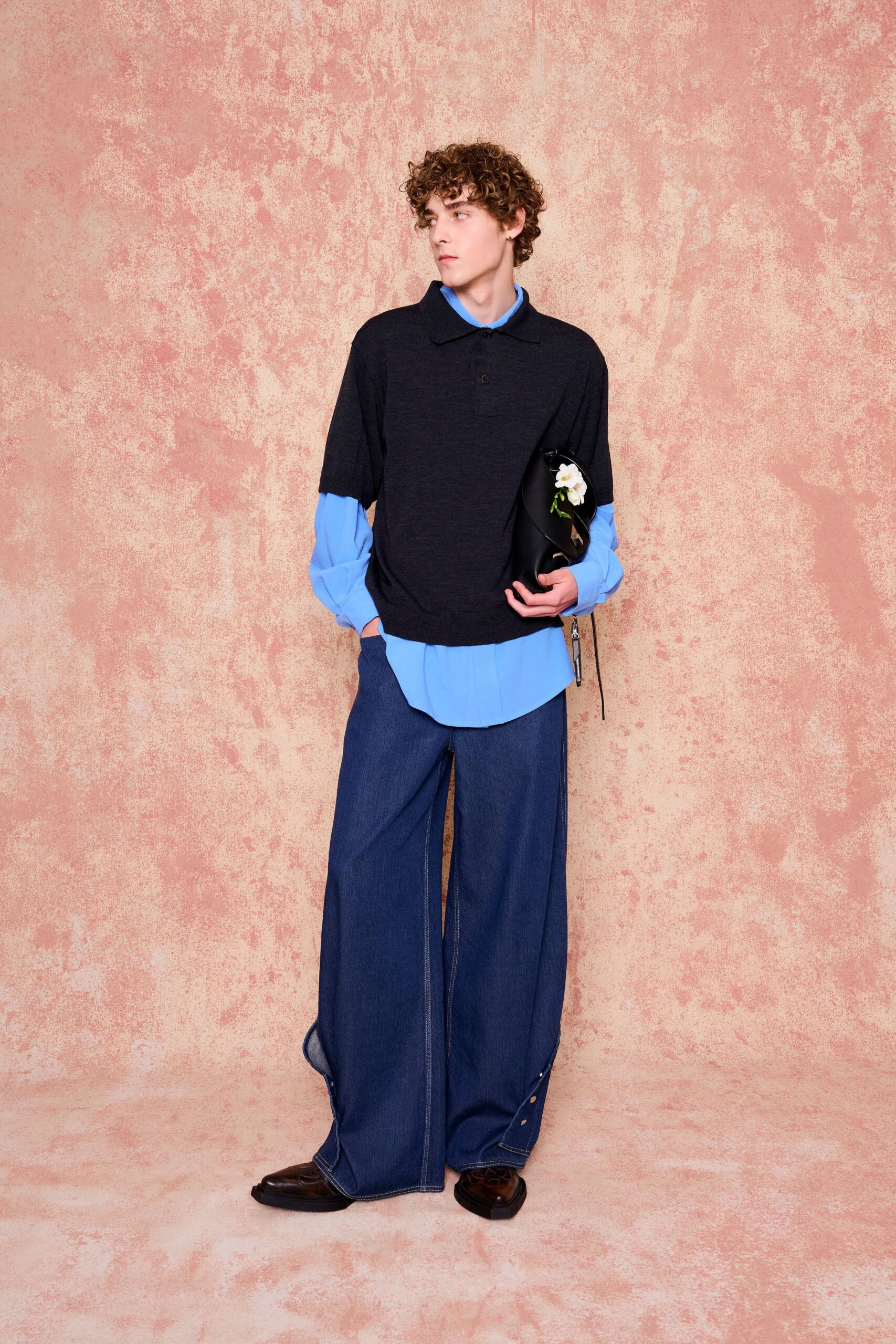 blue denim wide-leg buttoned pants