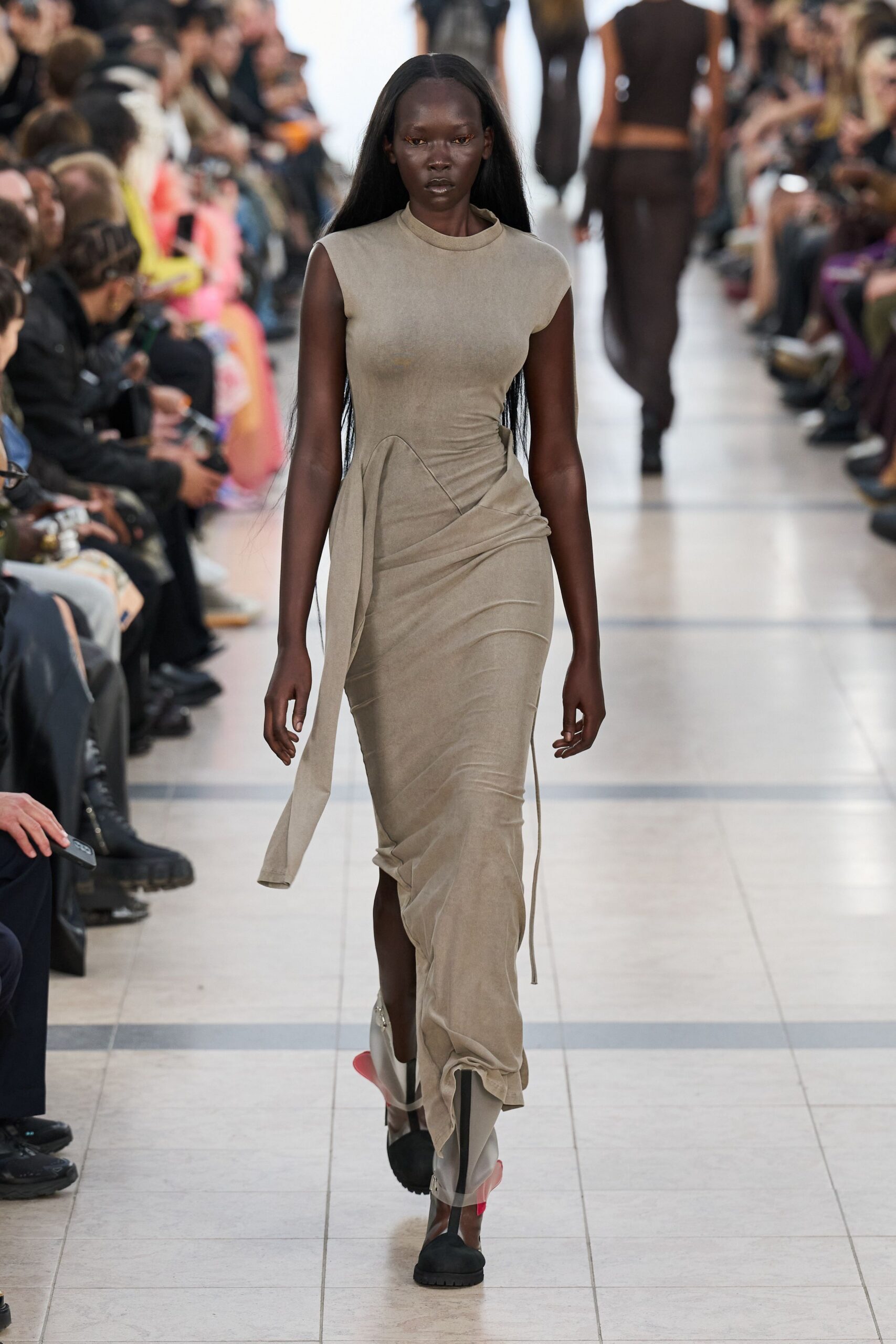 beige fitted sleeveless dress