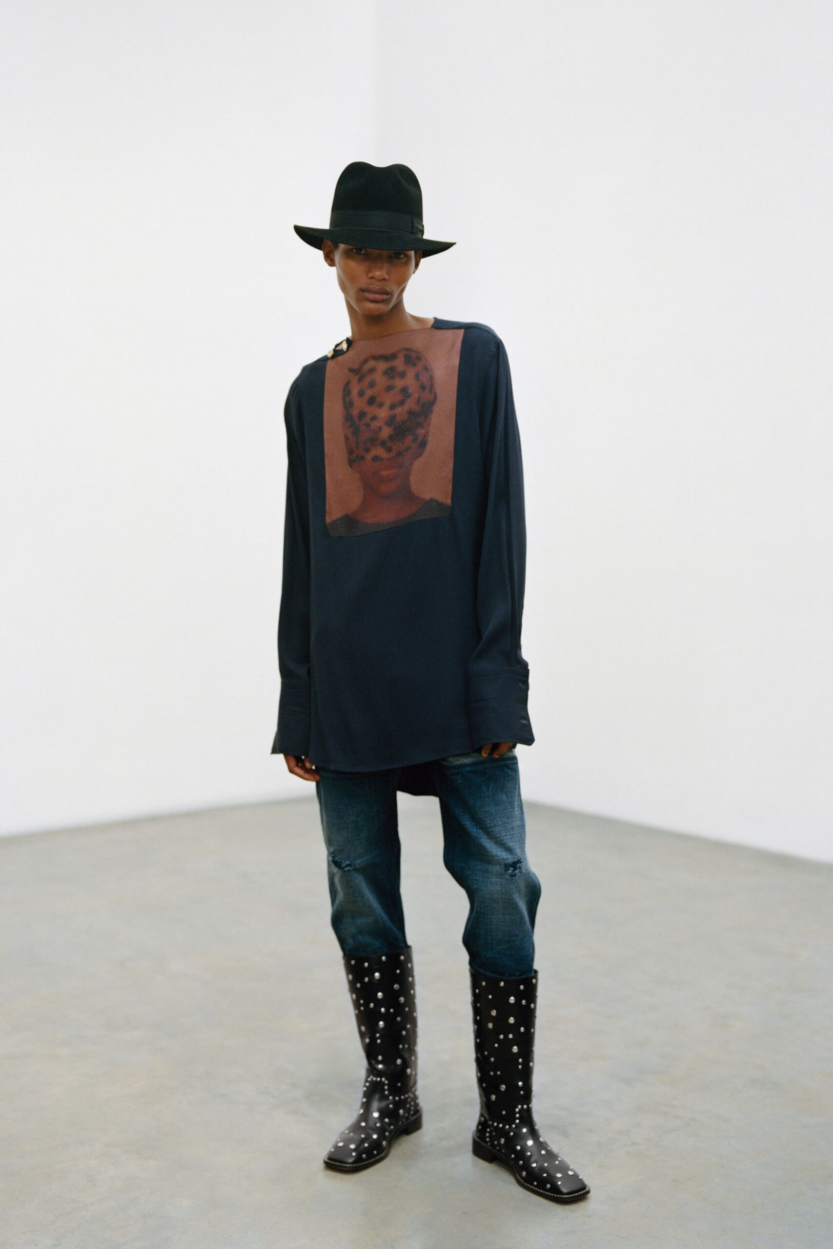 blue relaxed shirt with printed design