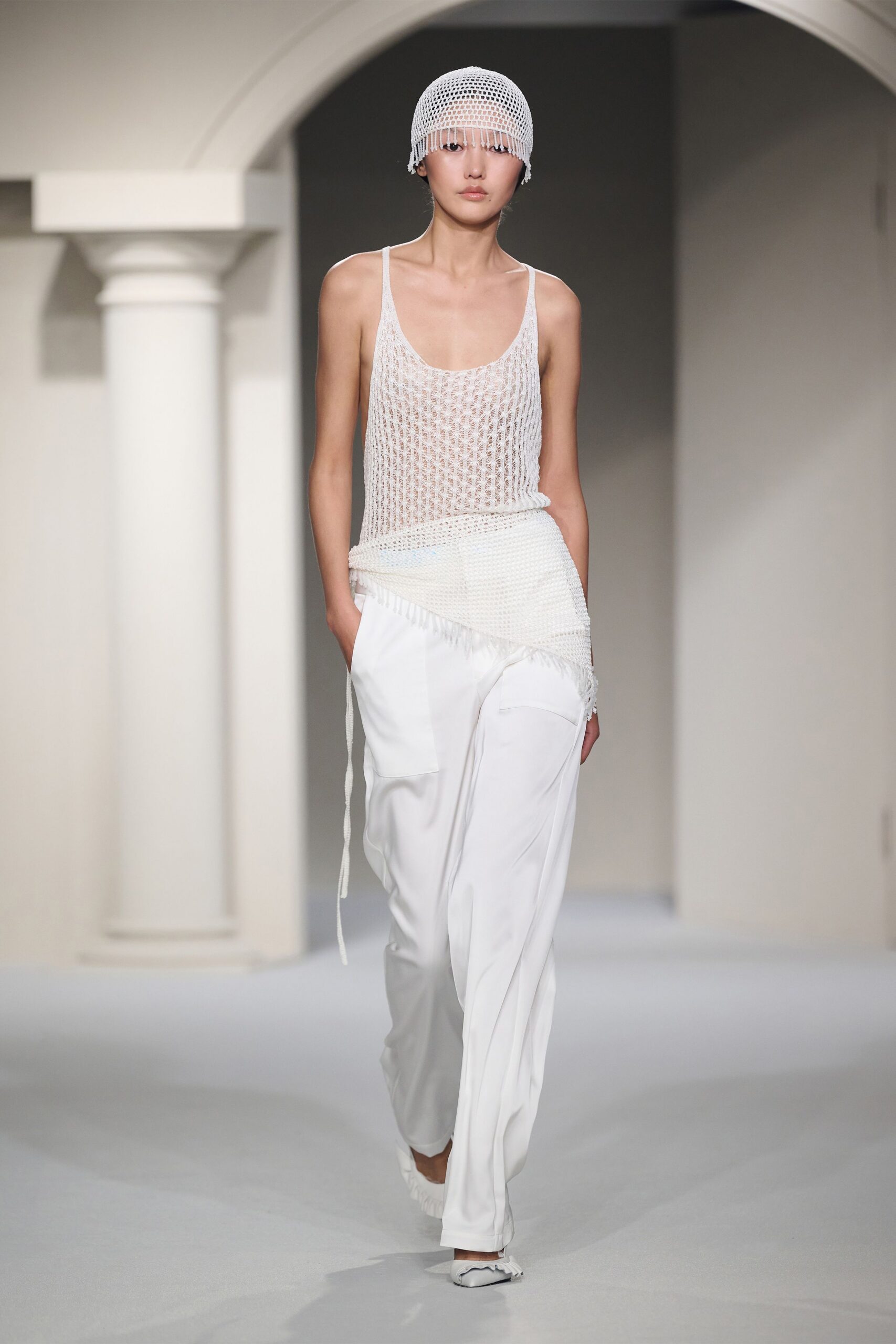 white mesh sleeveless v-neck fitted layered top