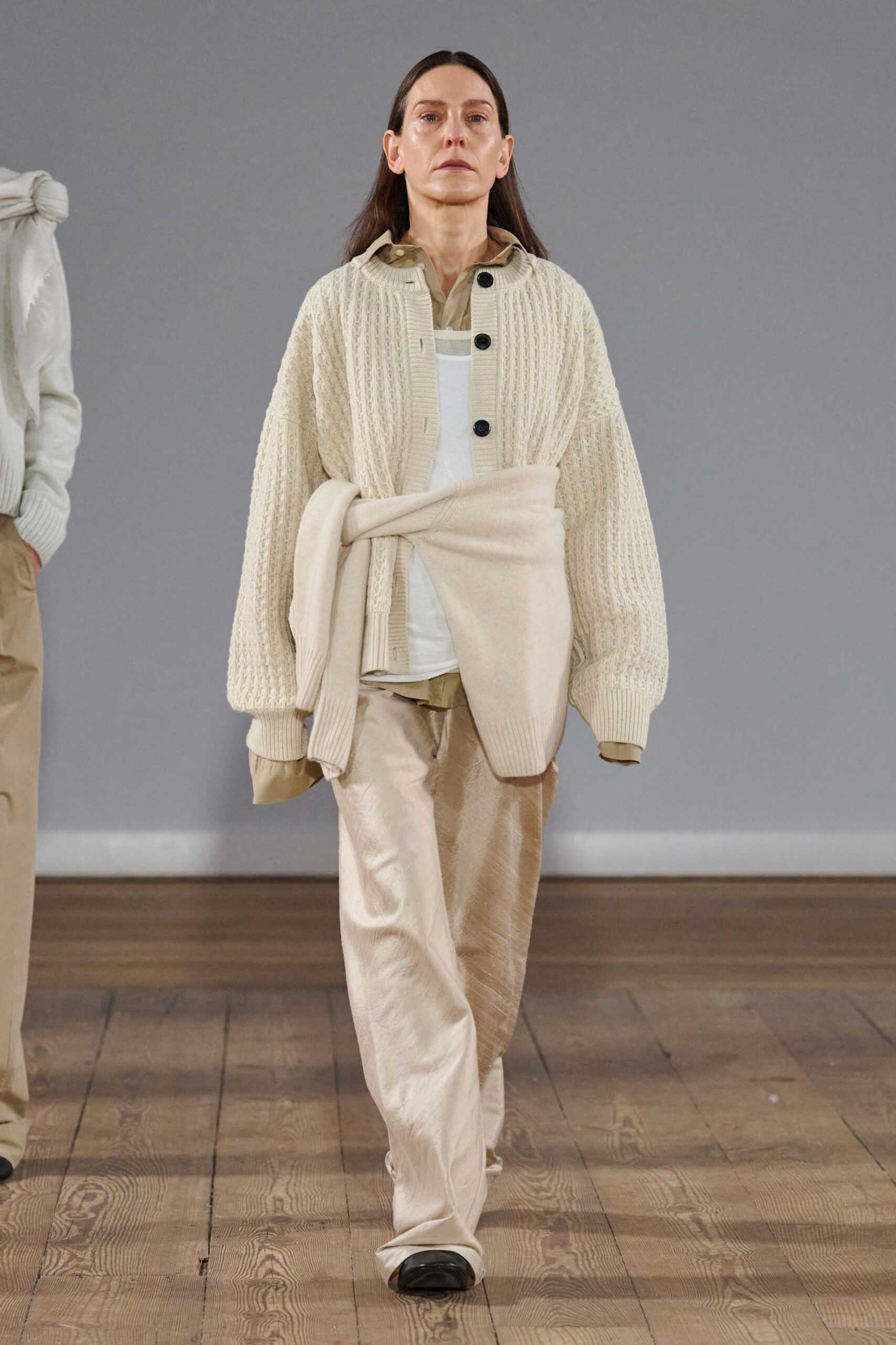 beige wool long-sleeve collared relaxed cardigan