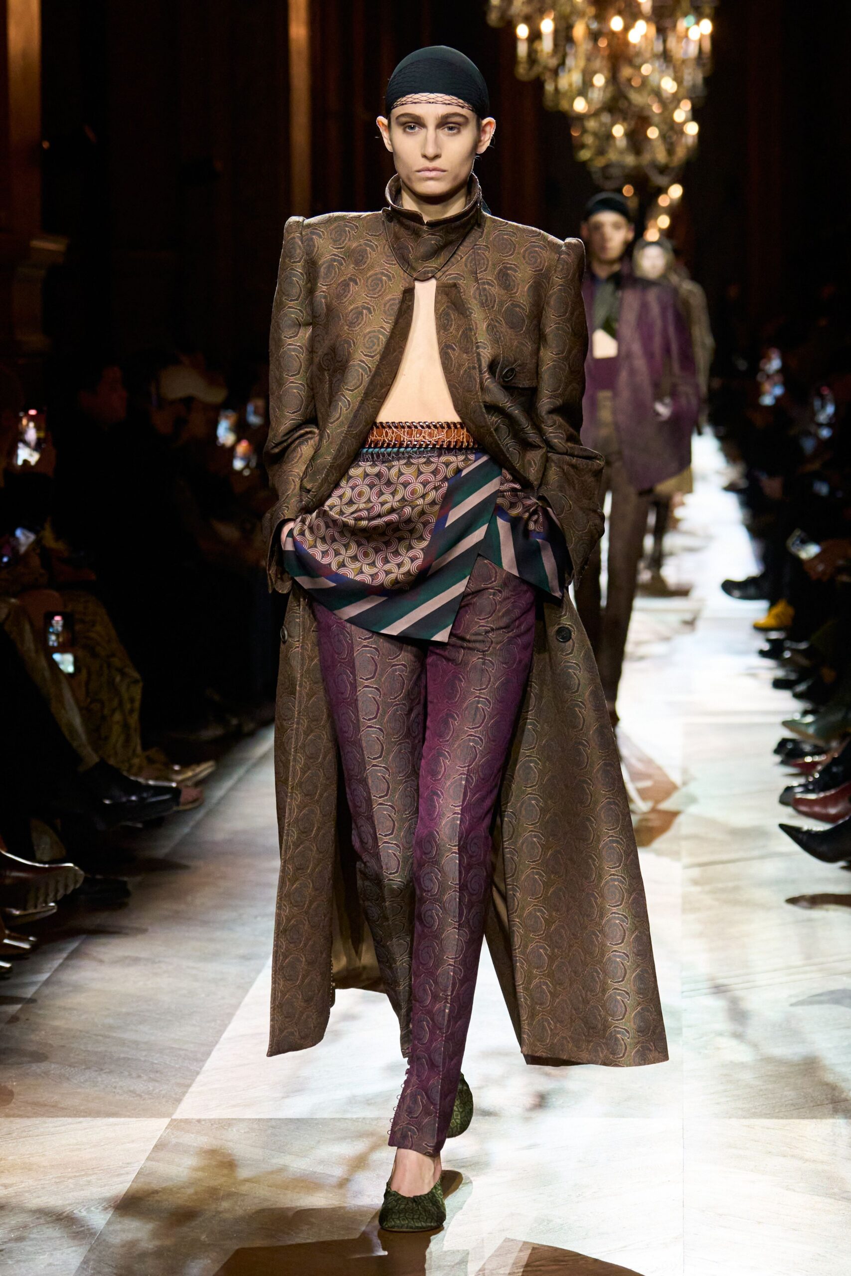 brown silk long-sleeve collared tailored embroidered coat