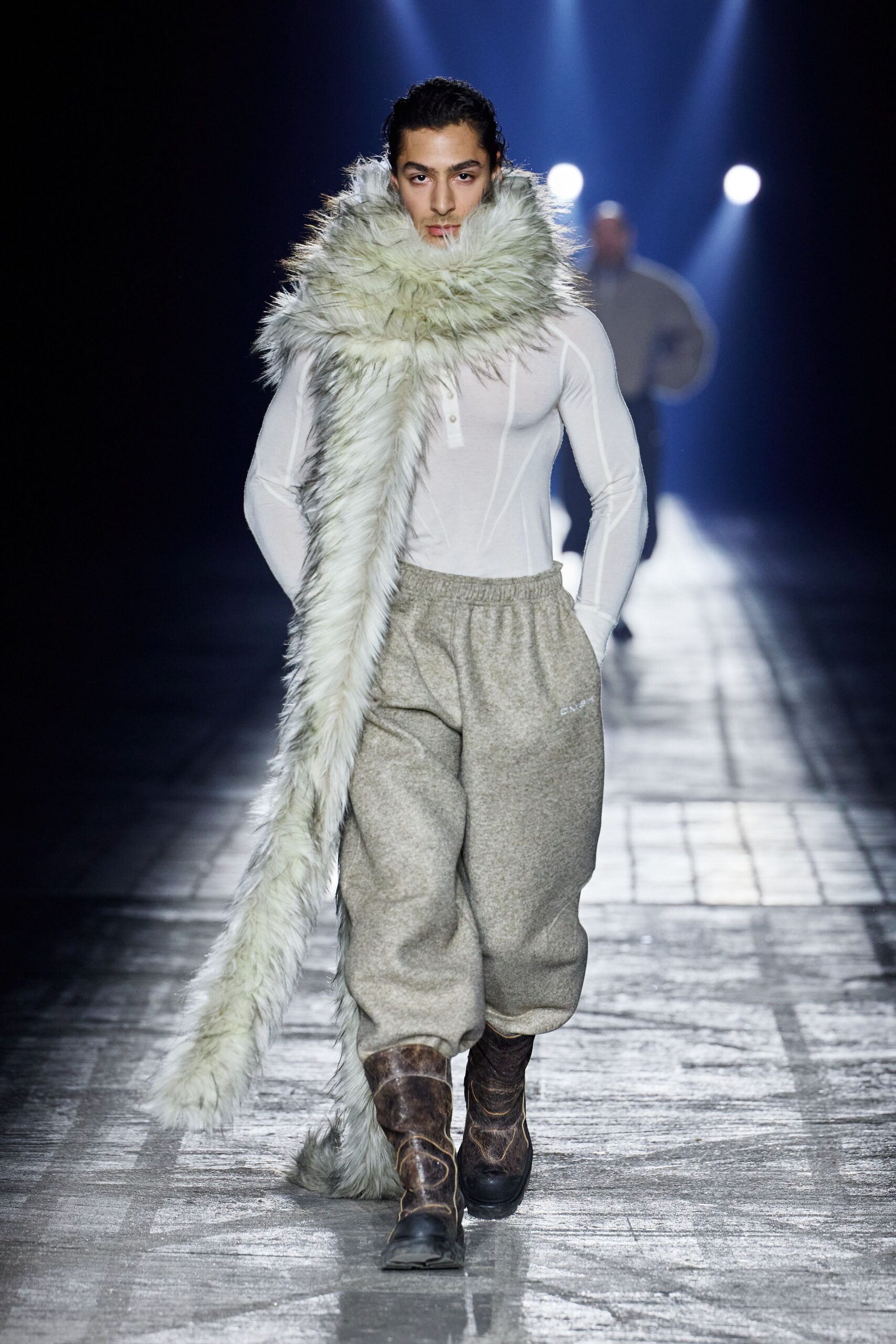 white faux-fur scarf