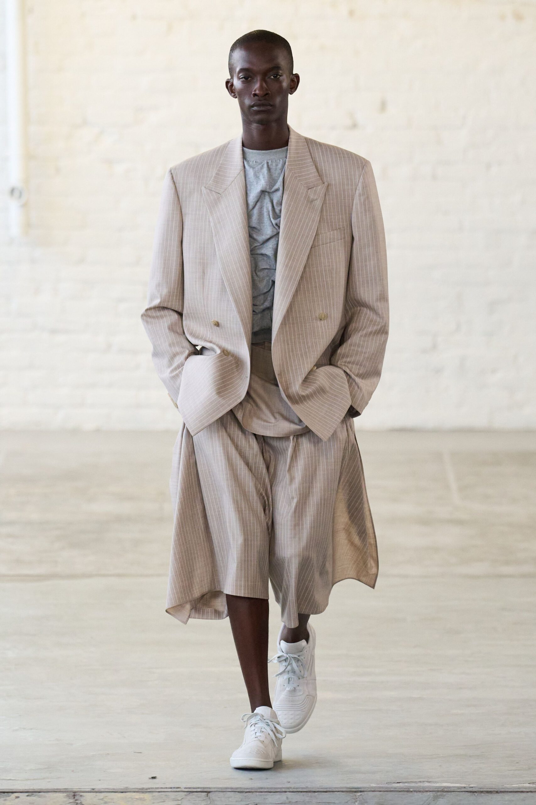 beige relaxed suit with shorts