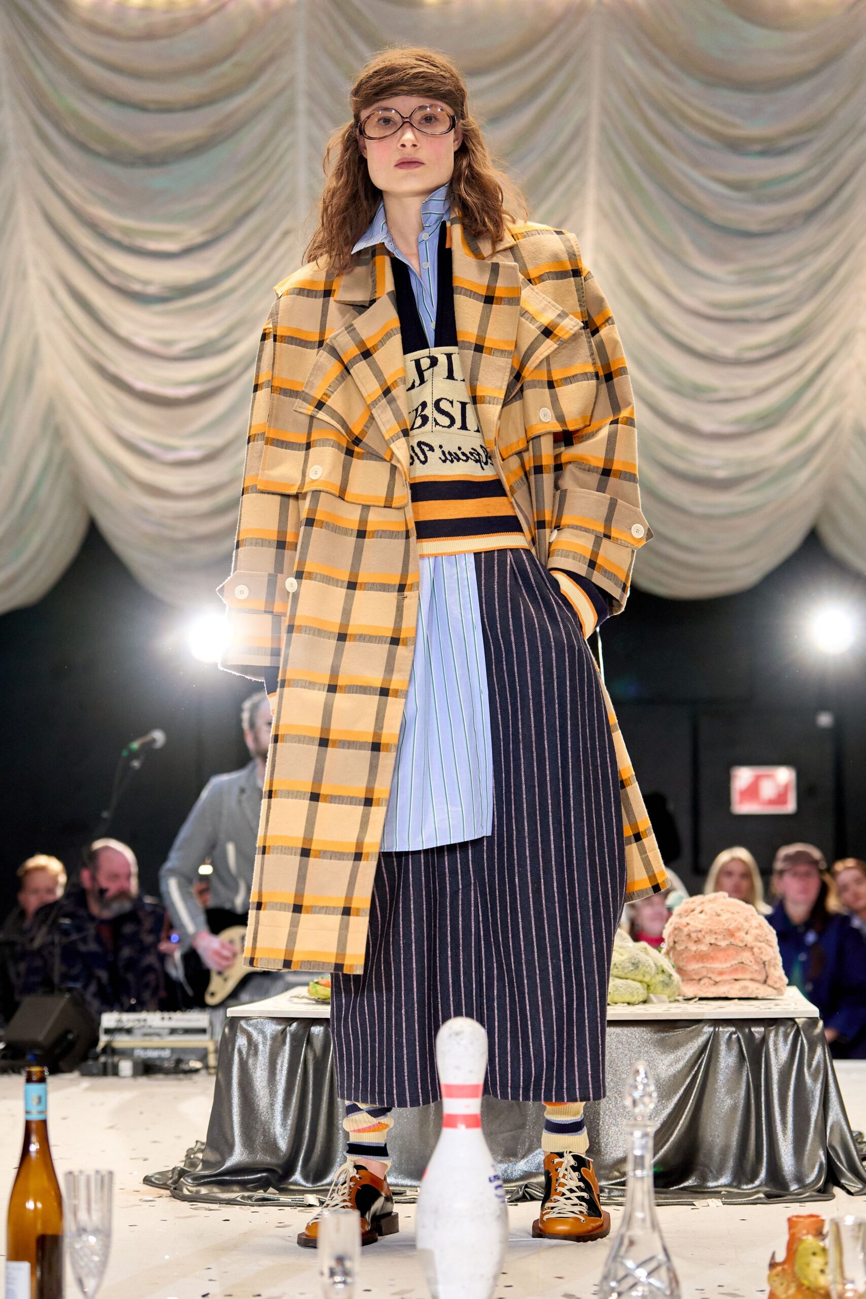 yellow cotton long-sleeve collared relaxed checked coat