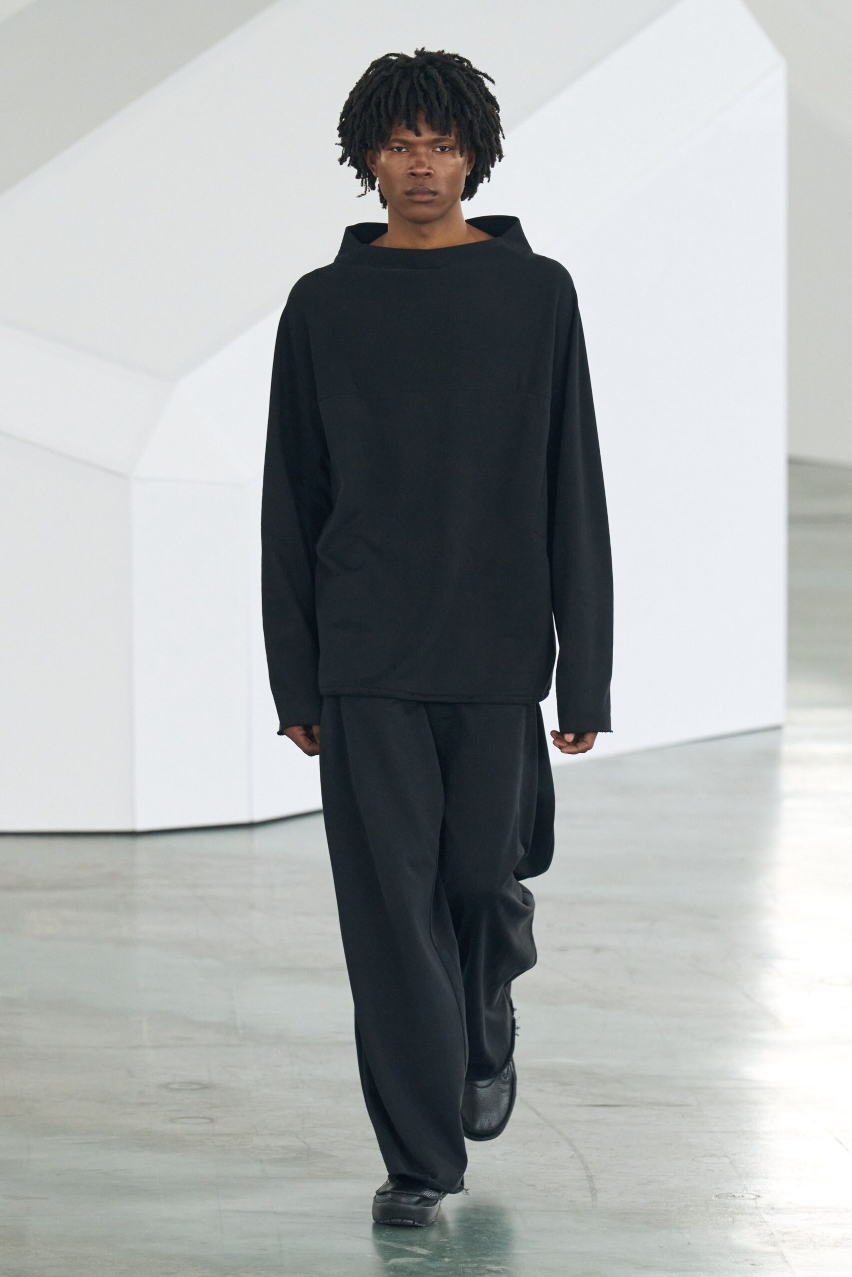 black relaxed top and pants