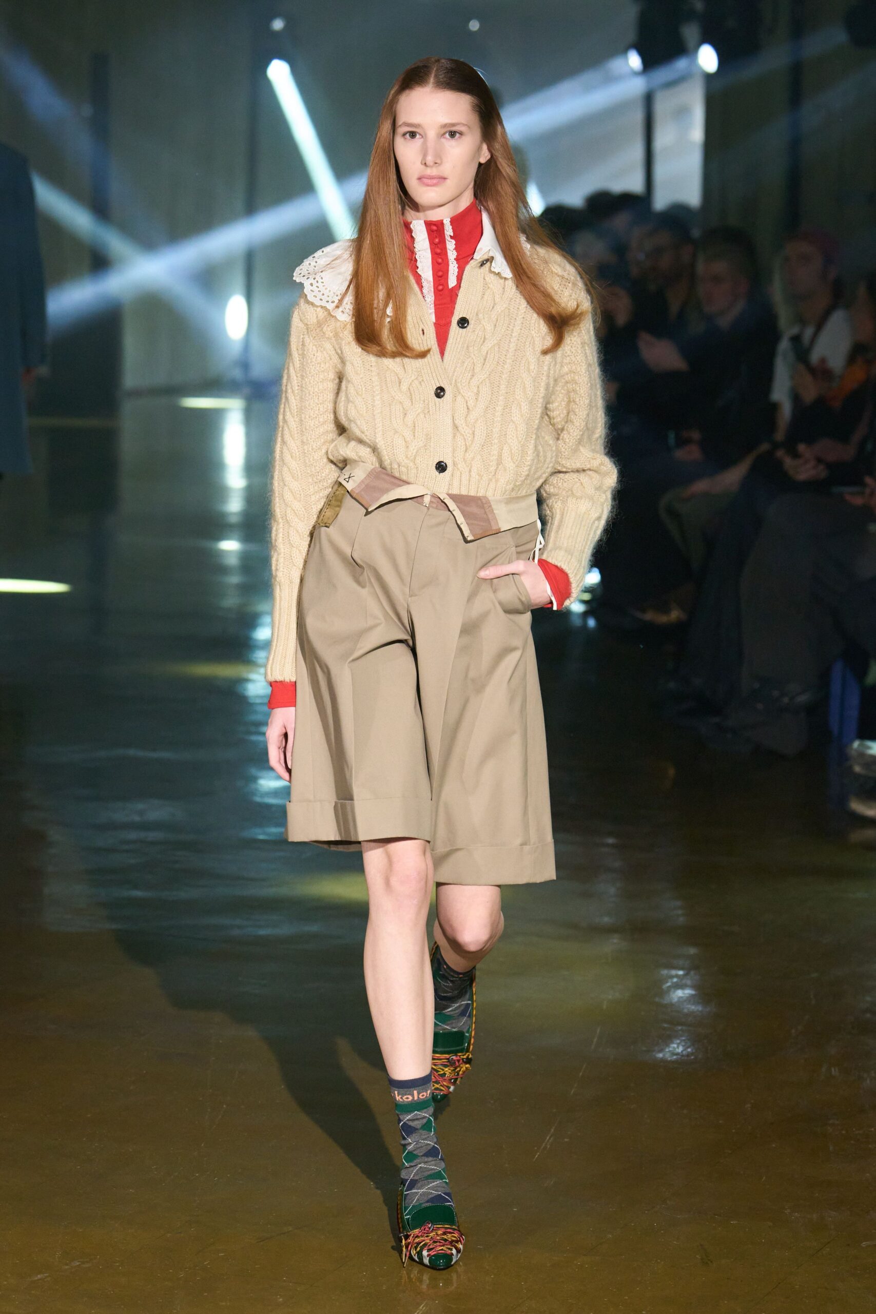 beige wool long-sleeve collared fitted buttoned ribbed cardigan