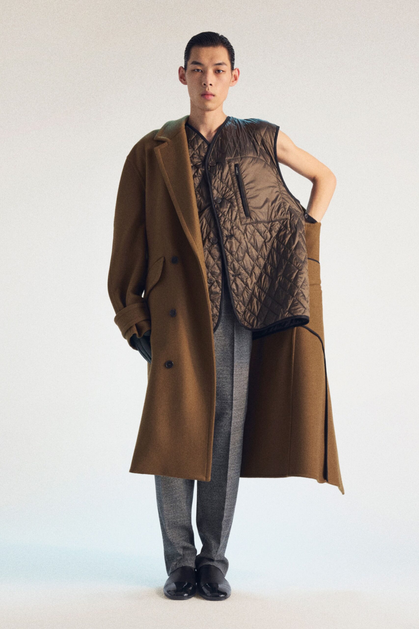 brown wool long-sleeve collared relaxed coat