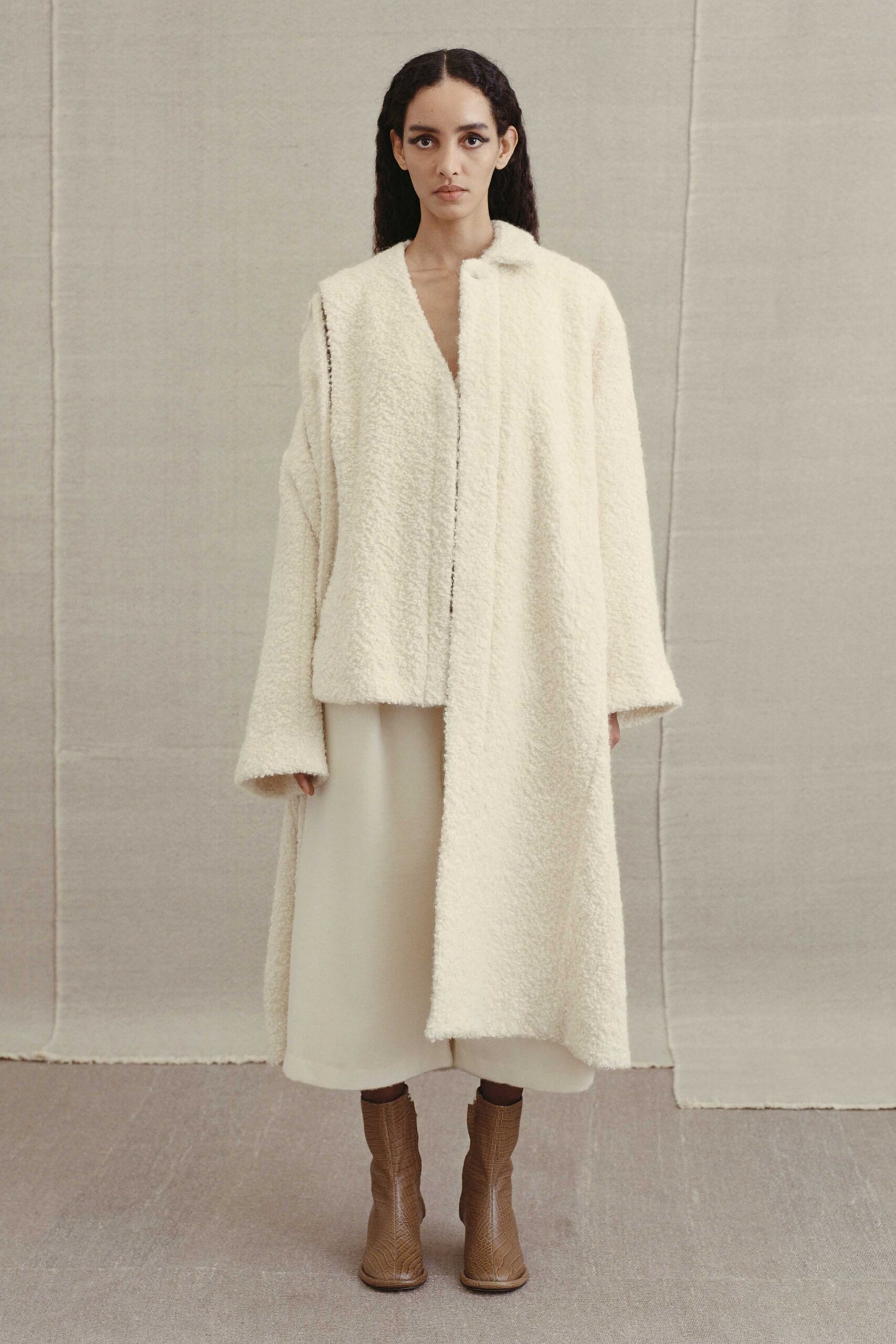 white wool long-sleeve v-neck oversized textured coat