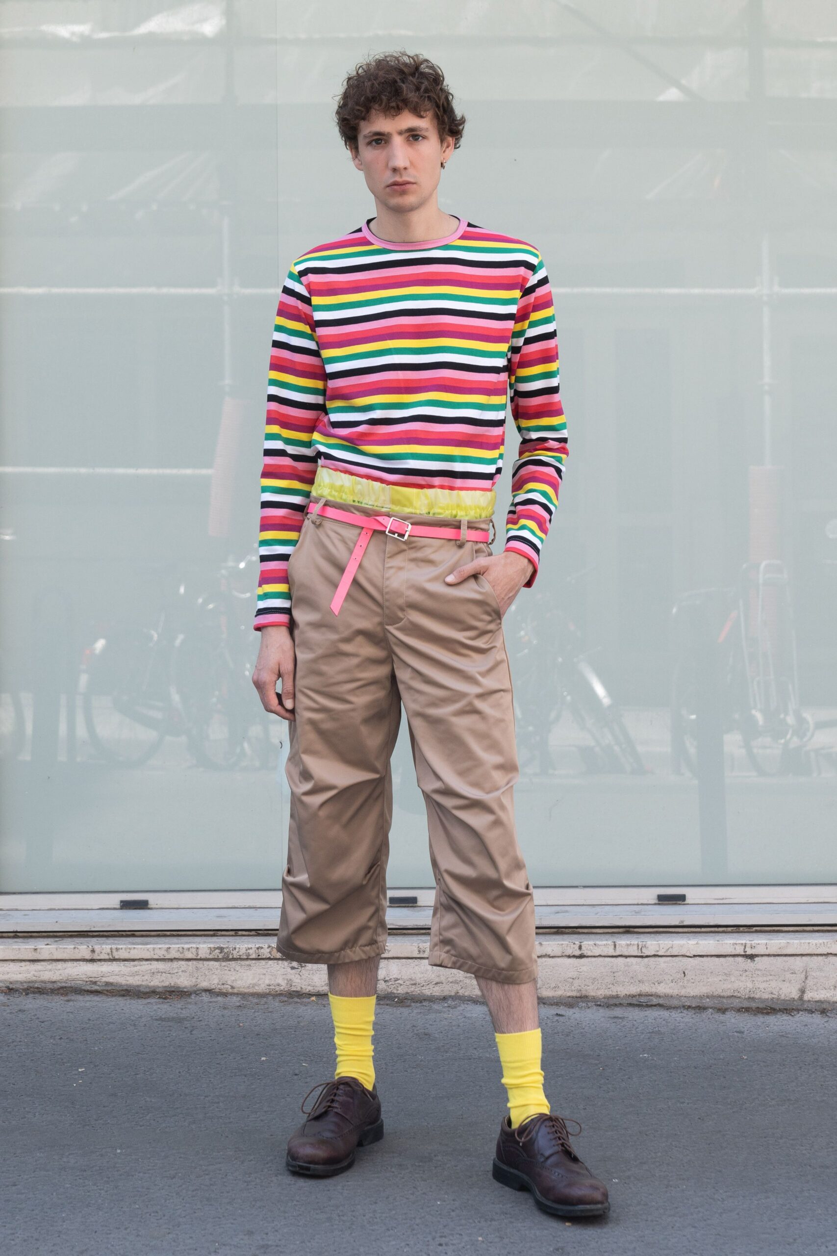 beige cotton relaxed zippered pockets cropped pants
