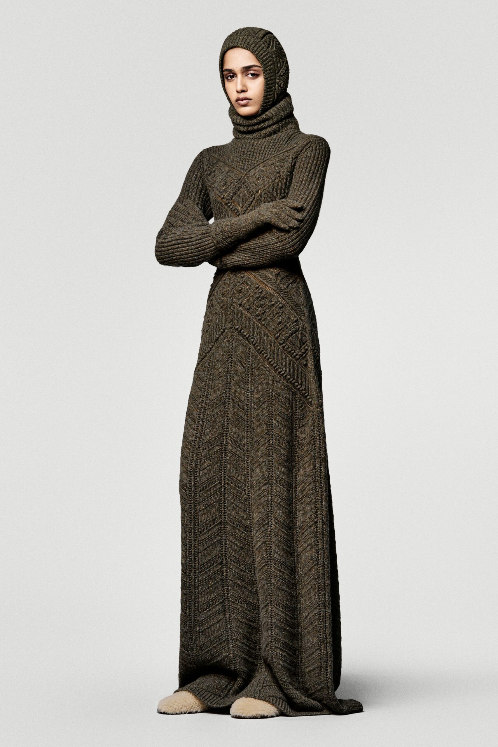 brown wool long-sleeve high-neck fitted ribbed textured gown