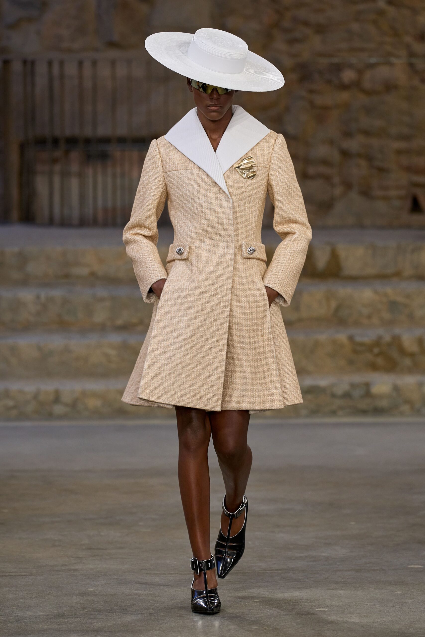 beige tweed long-sleeve collared fitted buttoned a-line coat