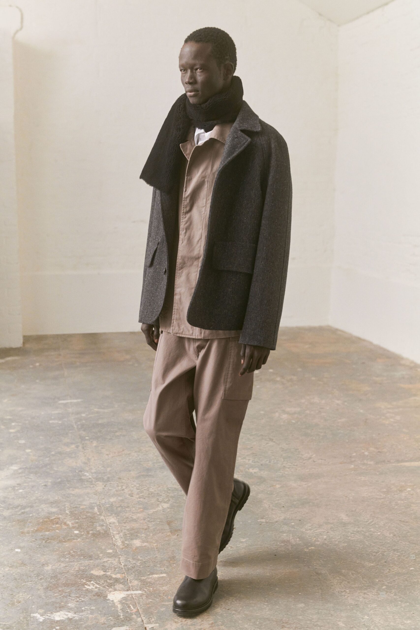 gray wool long-sleeve collared structured jacket