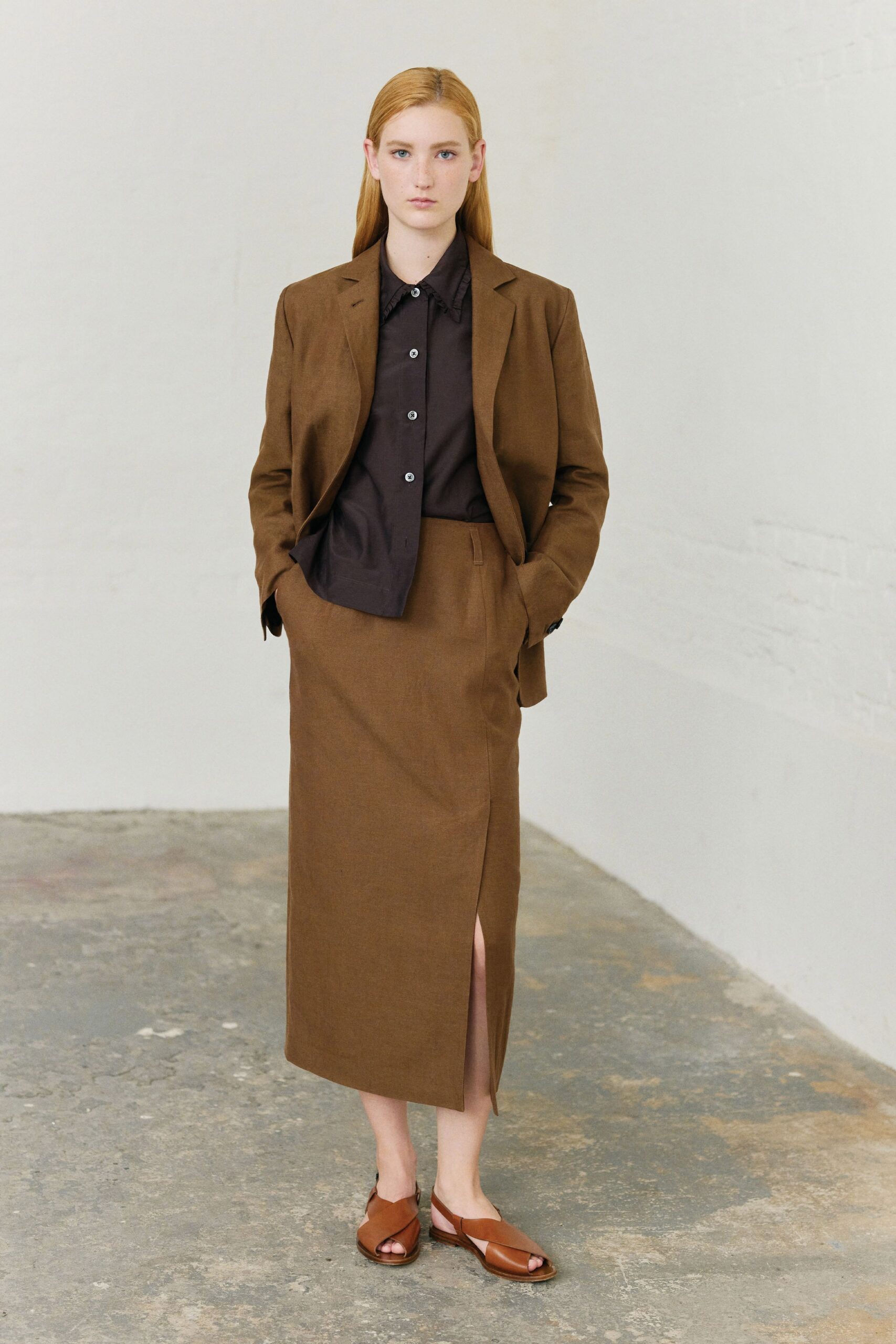 brown cotton long-sleeve collared tailored buttoned blazer