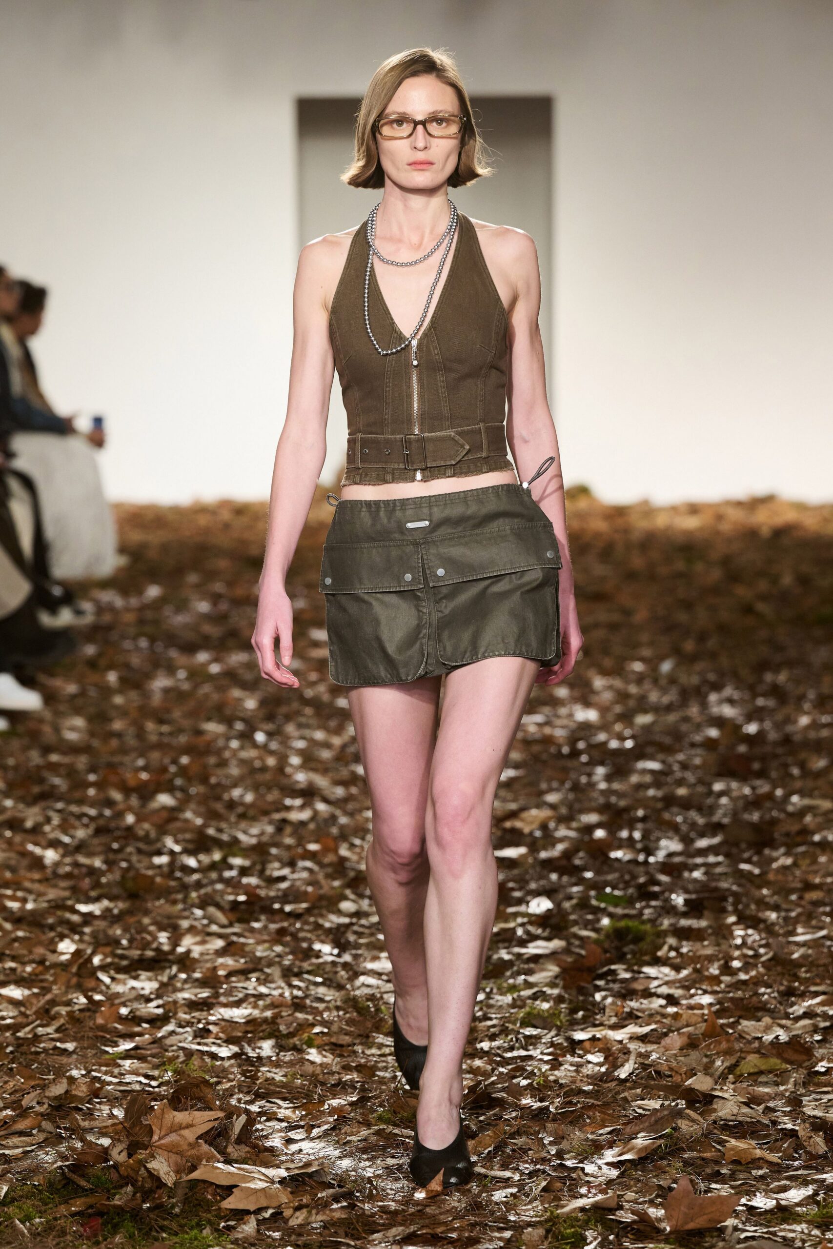 brown leather sleeveless v-neck fitted zippered top