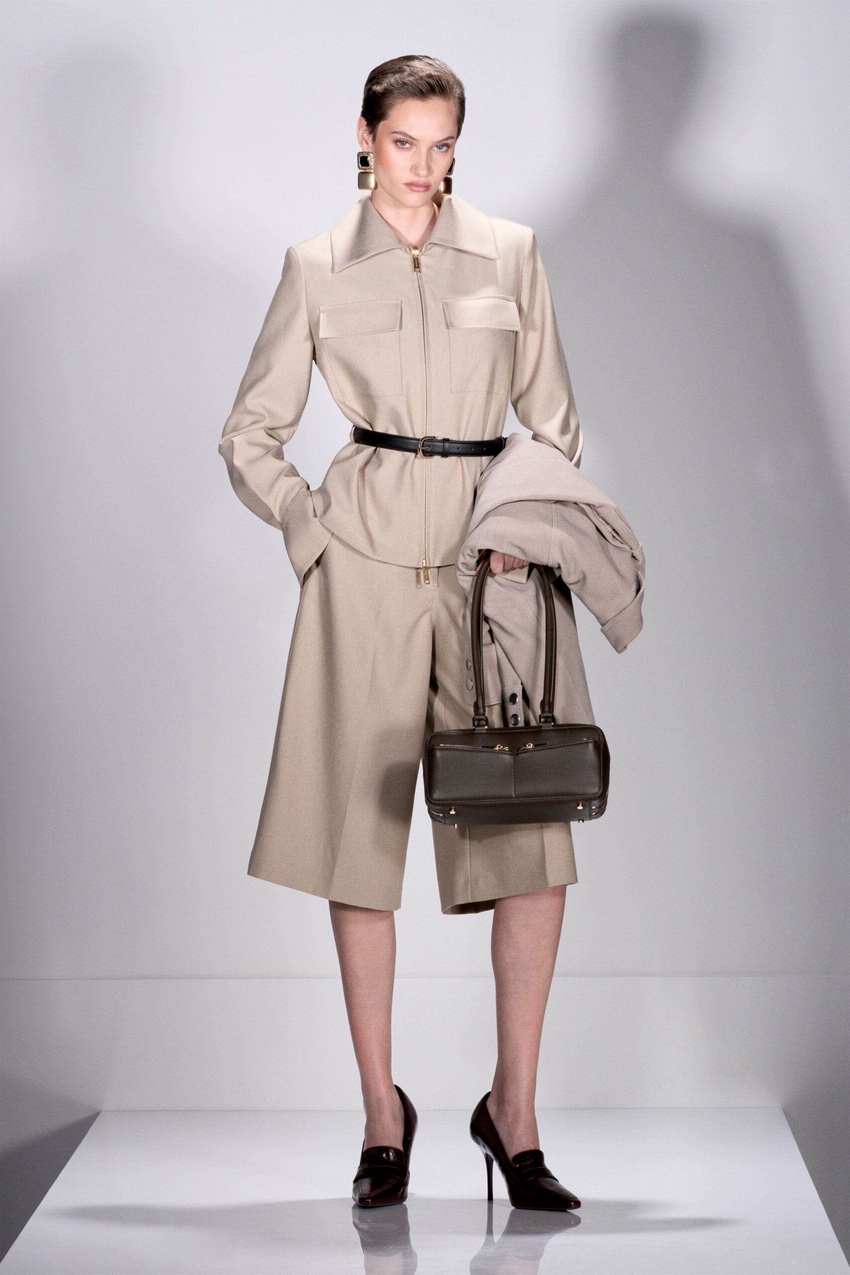 beige cotton collared short-sleeve fitted zippered pockets jumpsuit