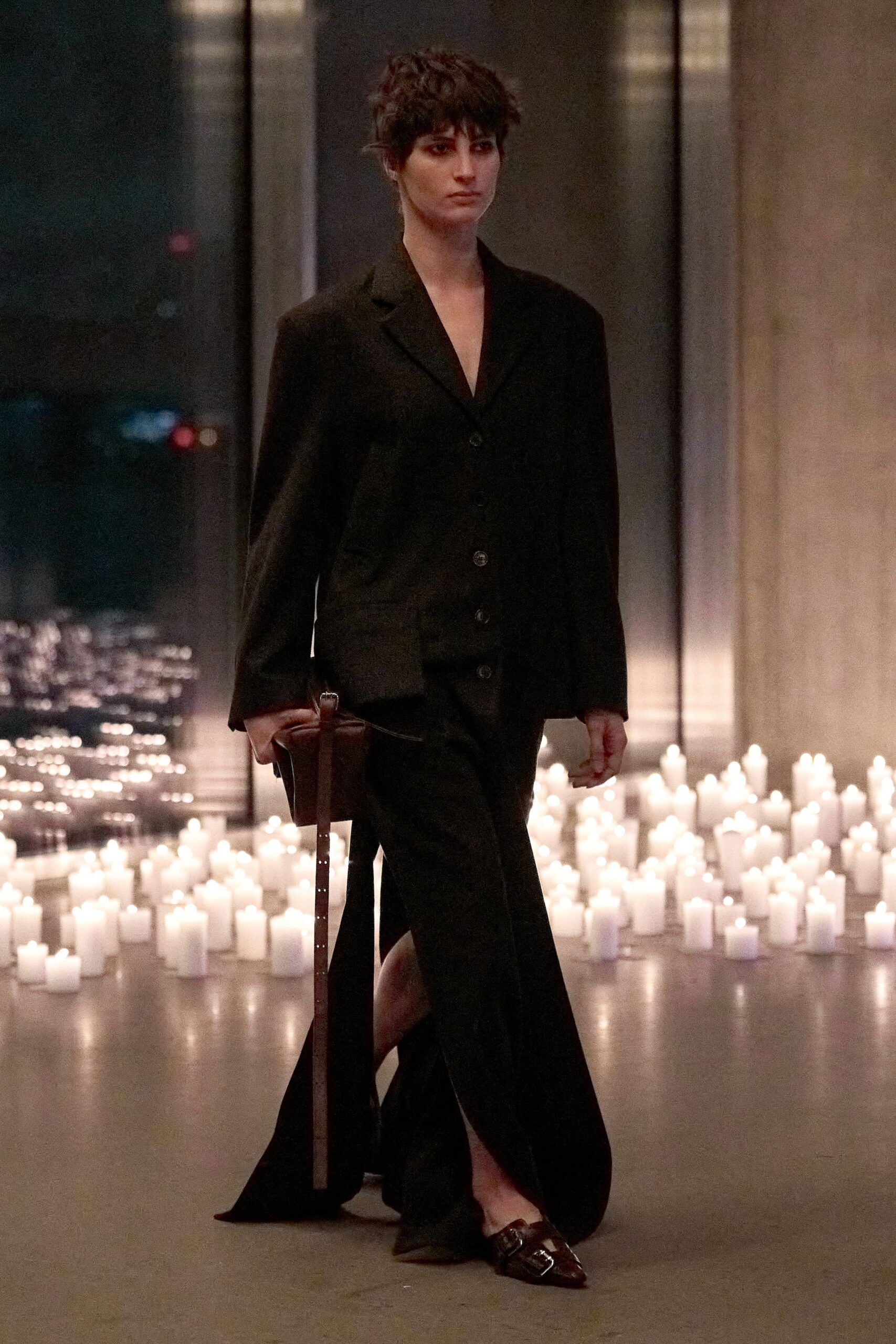 black wool long-sleeve collared tailored buttoned suit