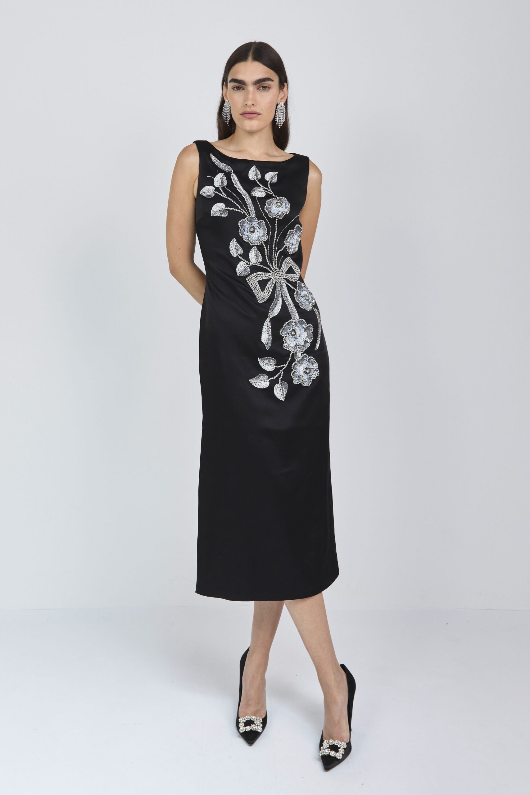 black silk sleeveless high-neck fitted embroidered shiny dress
