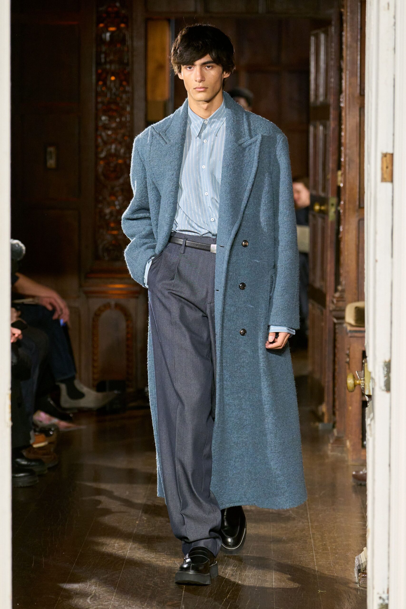 blue wool long-sleeve collared relaxed coat