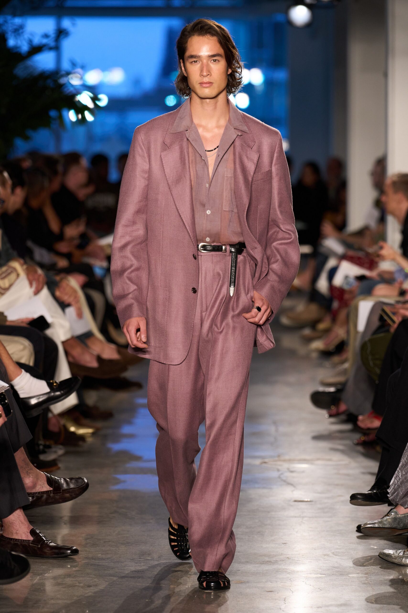 pink cotton long-sleeve collared relaxed buttoned suit