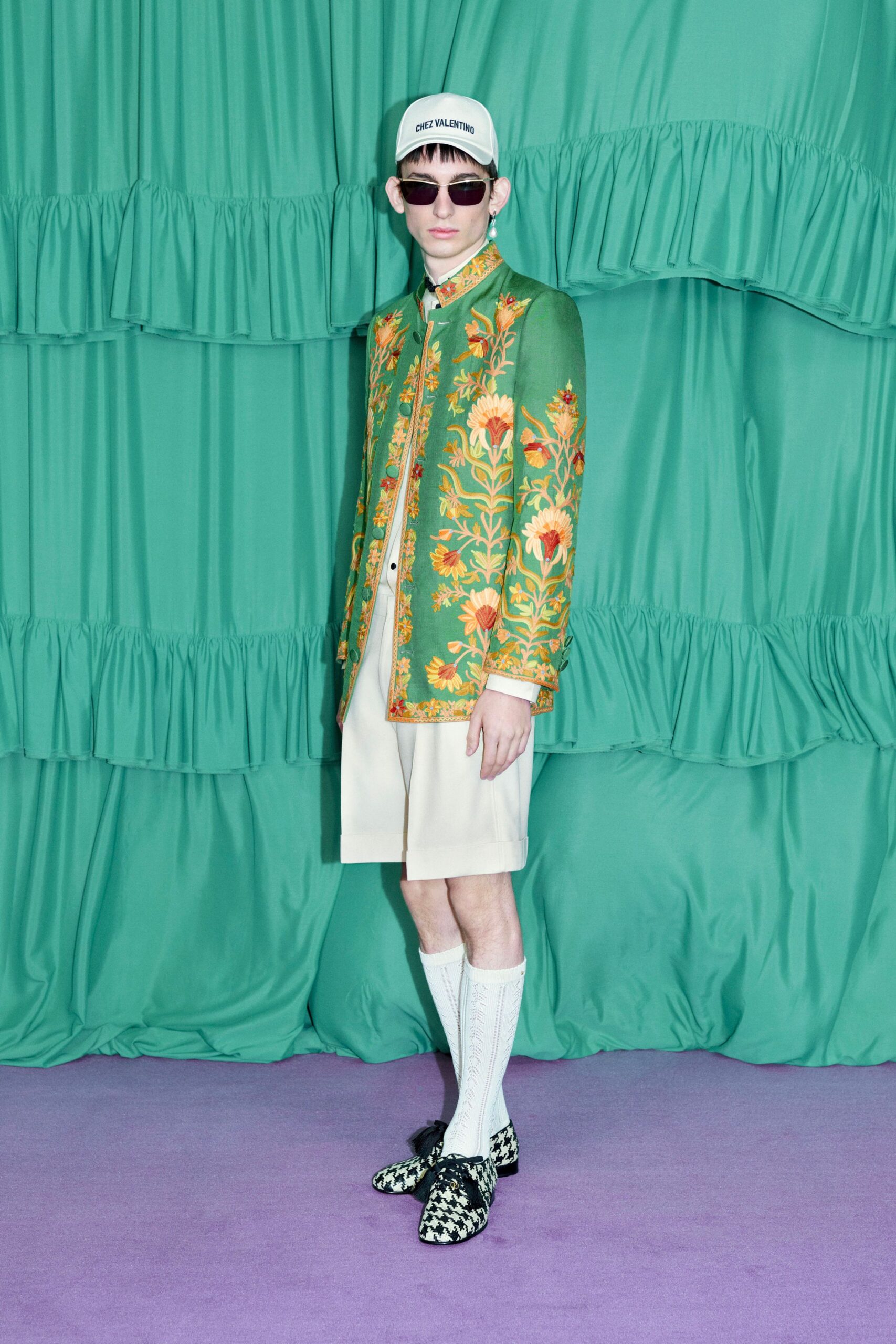 green cotton long-sleeve collared fitted embroidered jacket