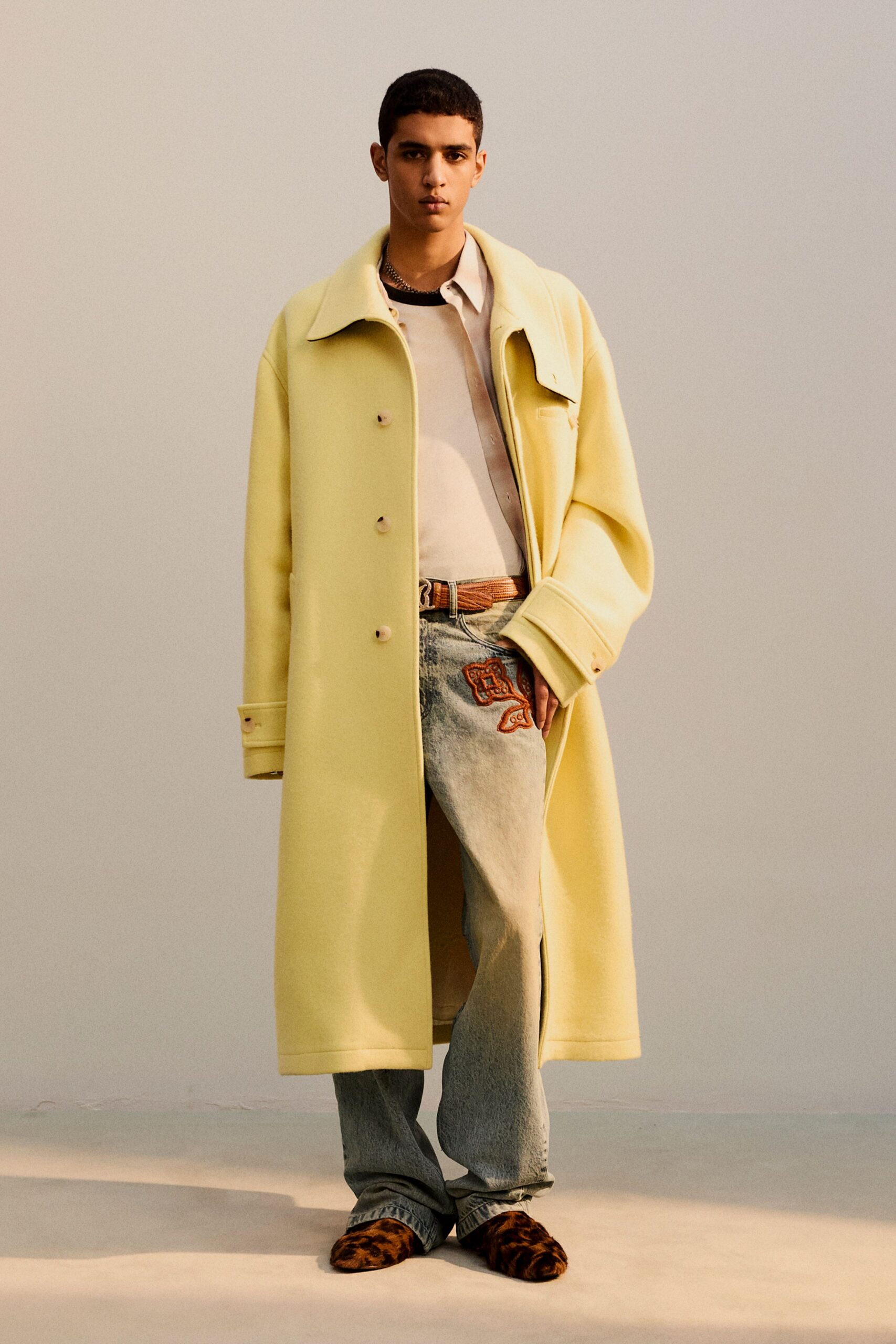yellow wool long-sleeve collared oversized buttoned coat