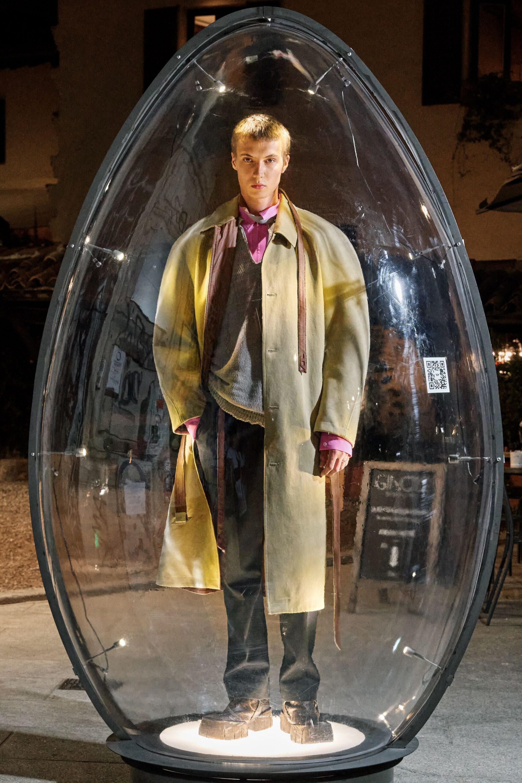 yellow cotton long-sleeve collared oversized coat
