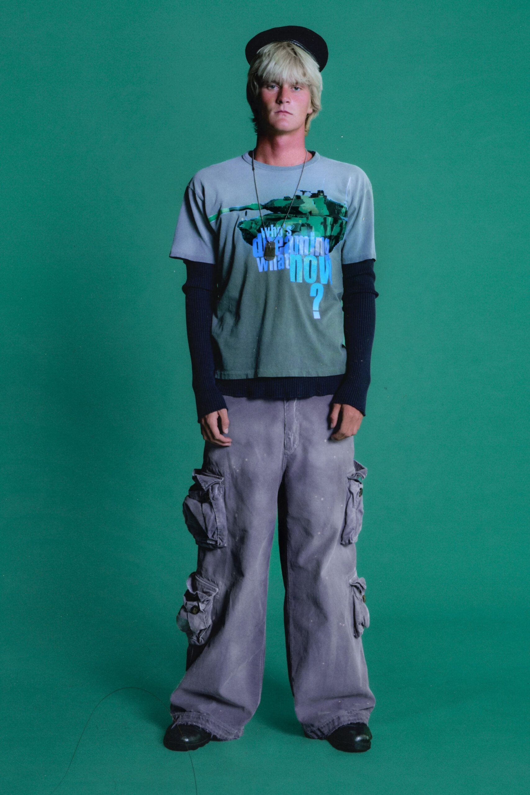 gray printed t-shirt with cargo pants