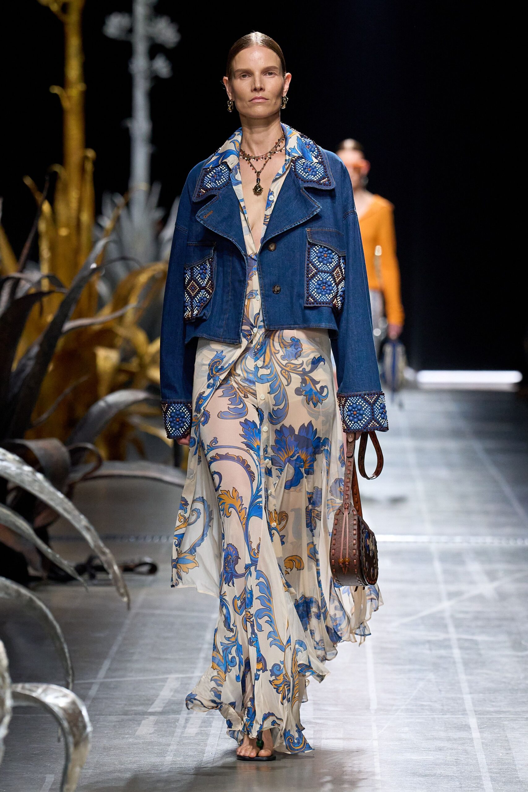 blue denim long-sleeve collared fitted embroidered jacket