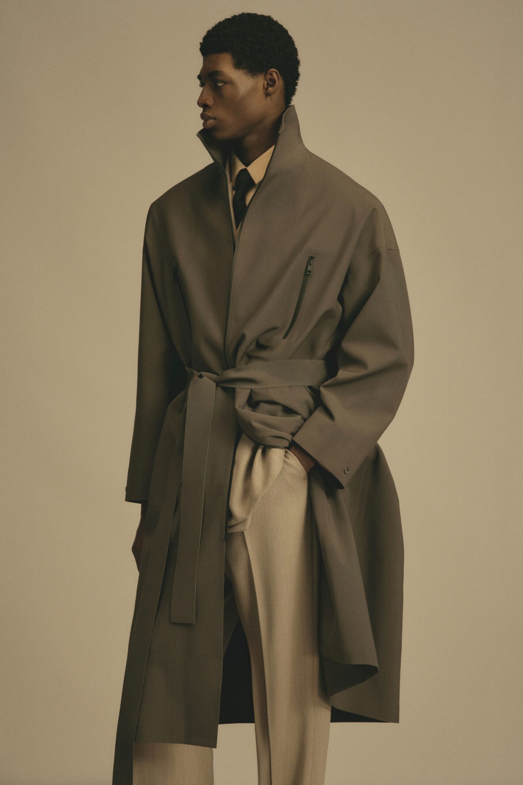 gray cotton long-sleeve collared relaxed belted coat