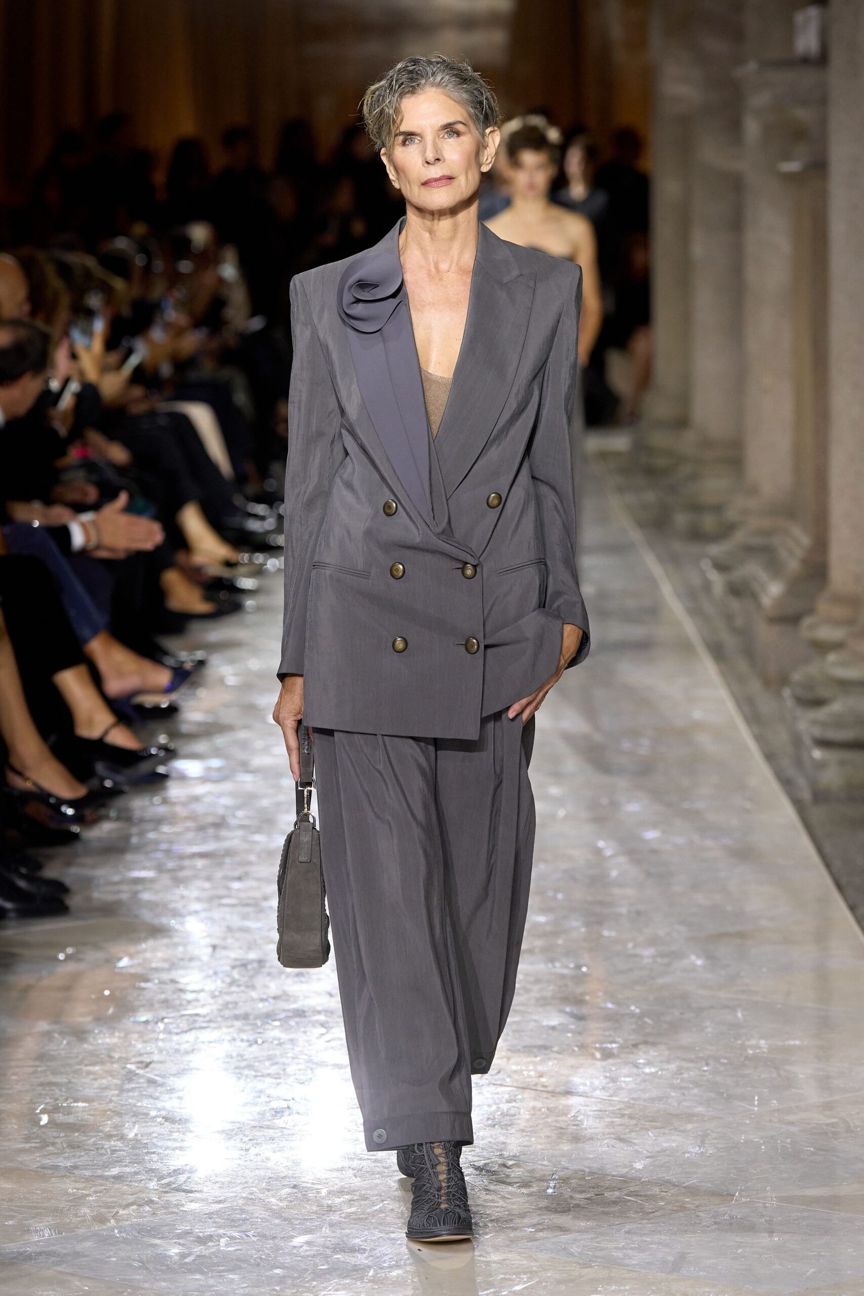 gray silk long-sleeve collared tailored buttoned suit