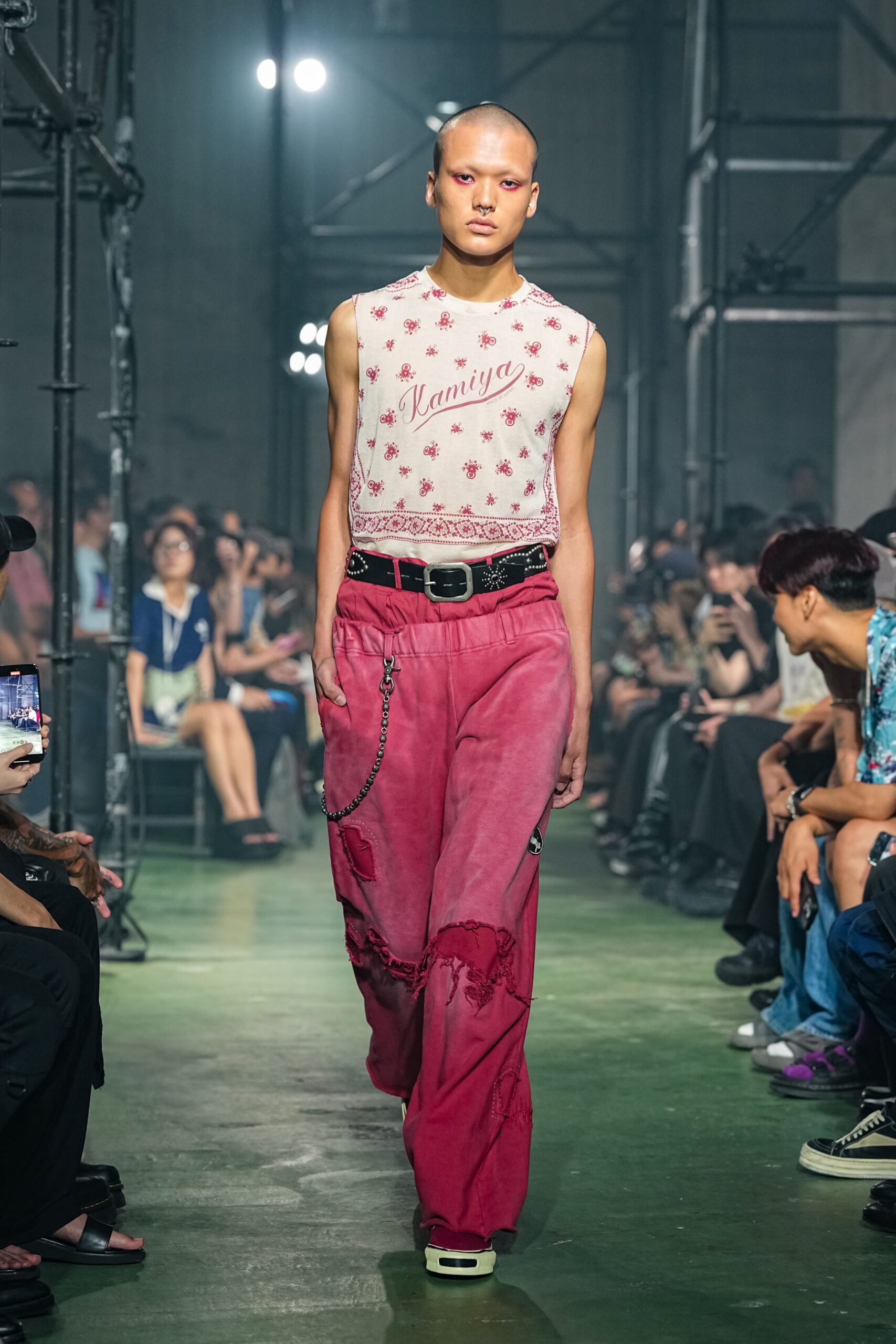 pink denim relaxed distressed pants