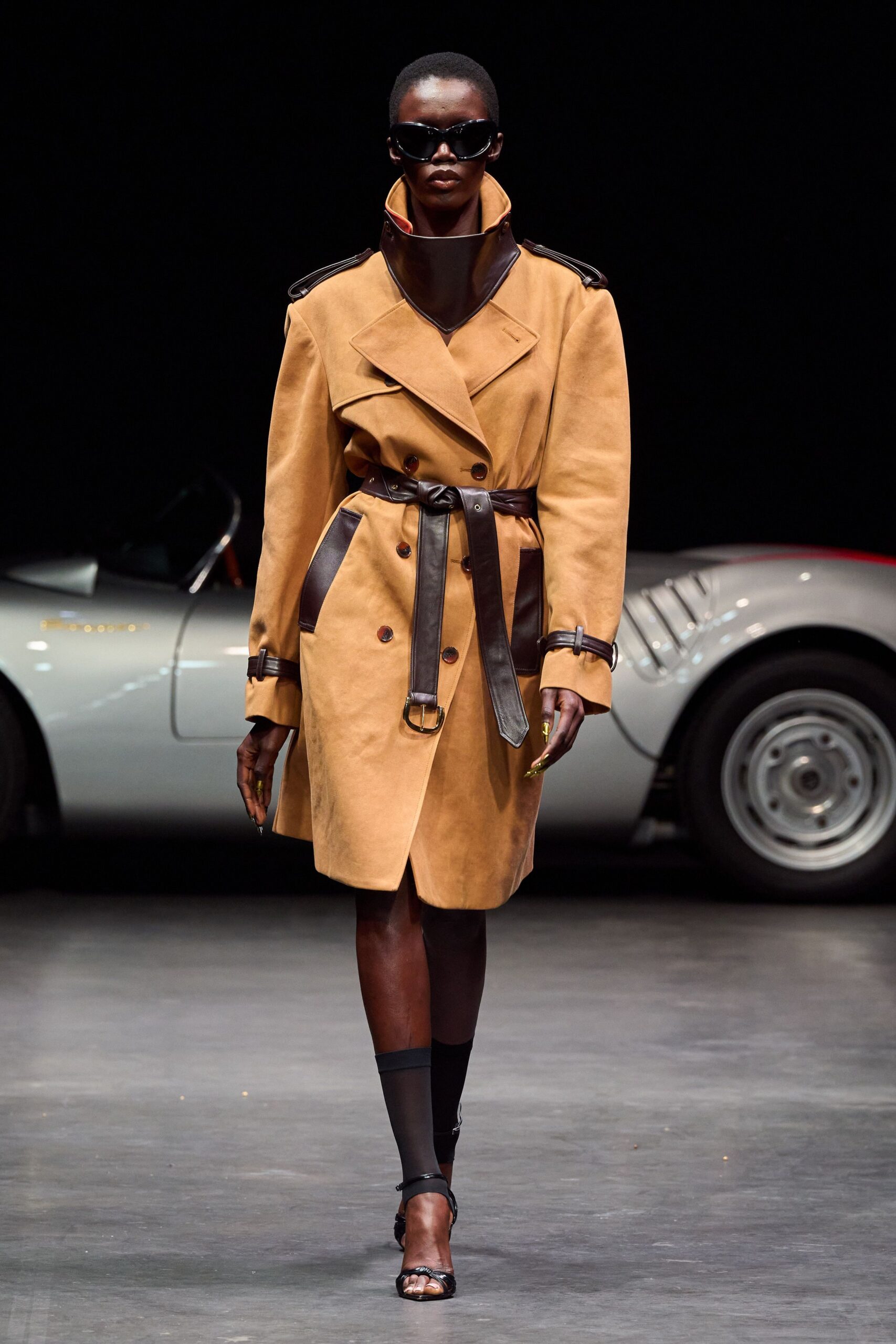 brown suede long-sleeve collared fitted belted coat