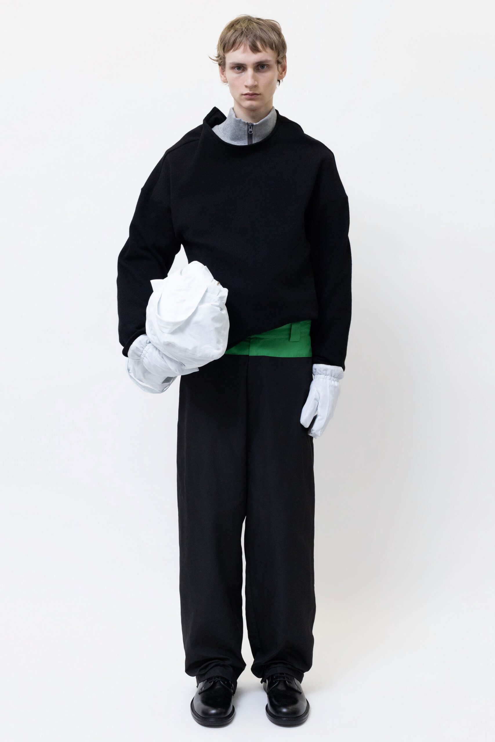 white cotton gloves