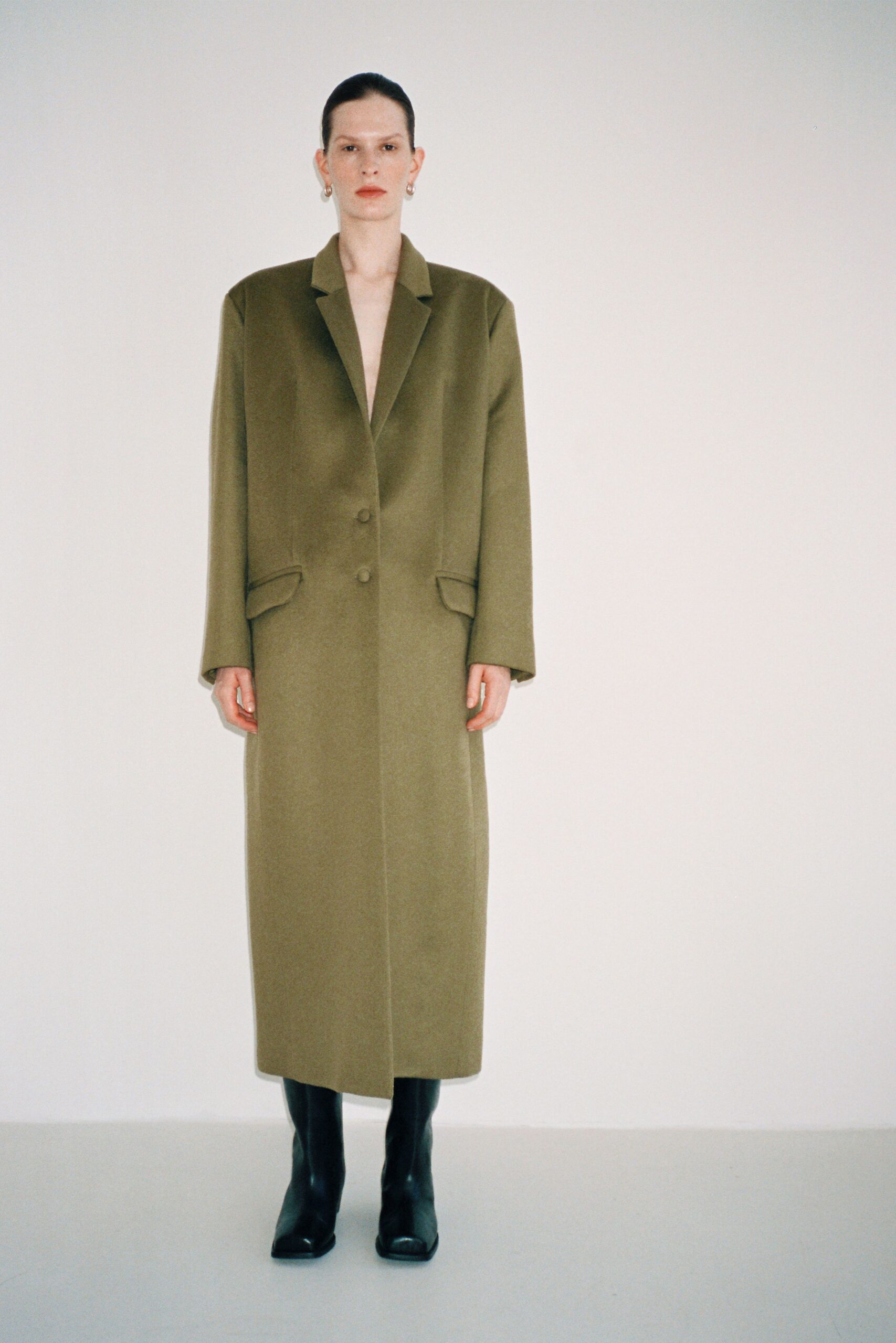 green wool long-sleeve collared oversized maxi coat