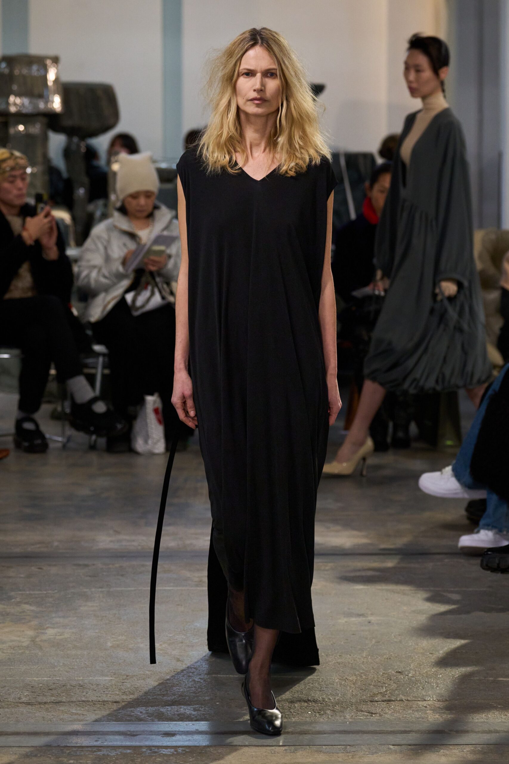 black relaxed sleeveless dress
