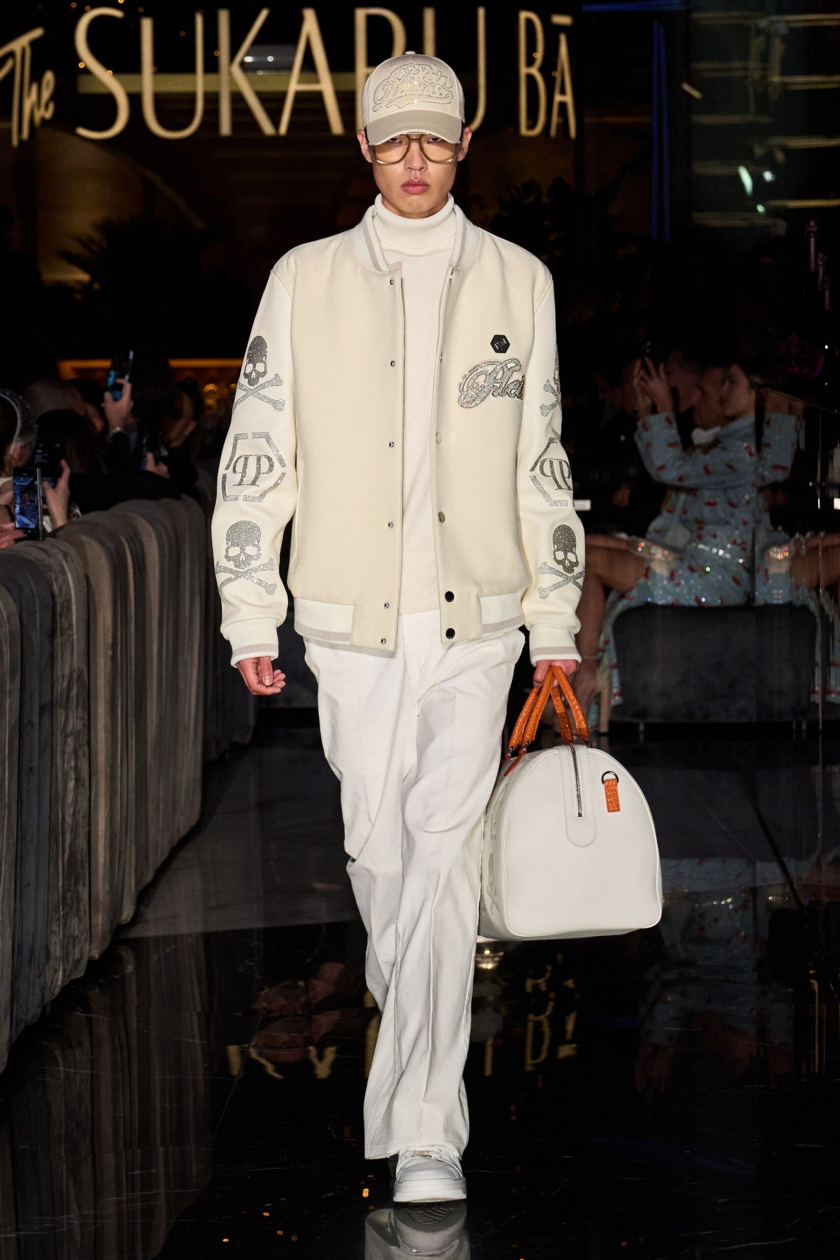 white cotton long-sleeve collared relaxed embroidered jacket