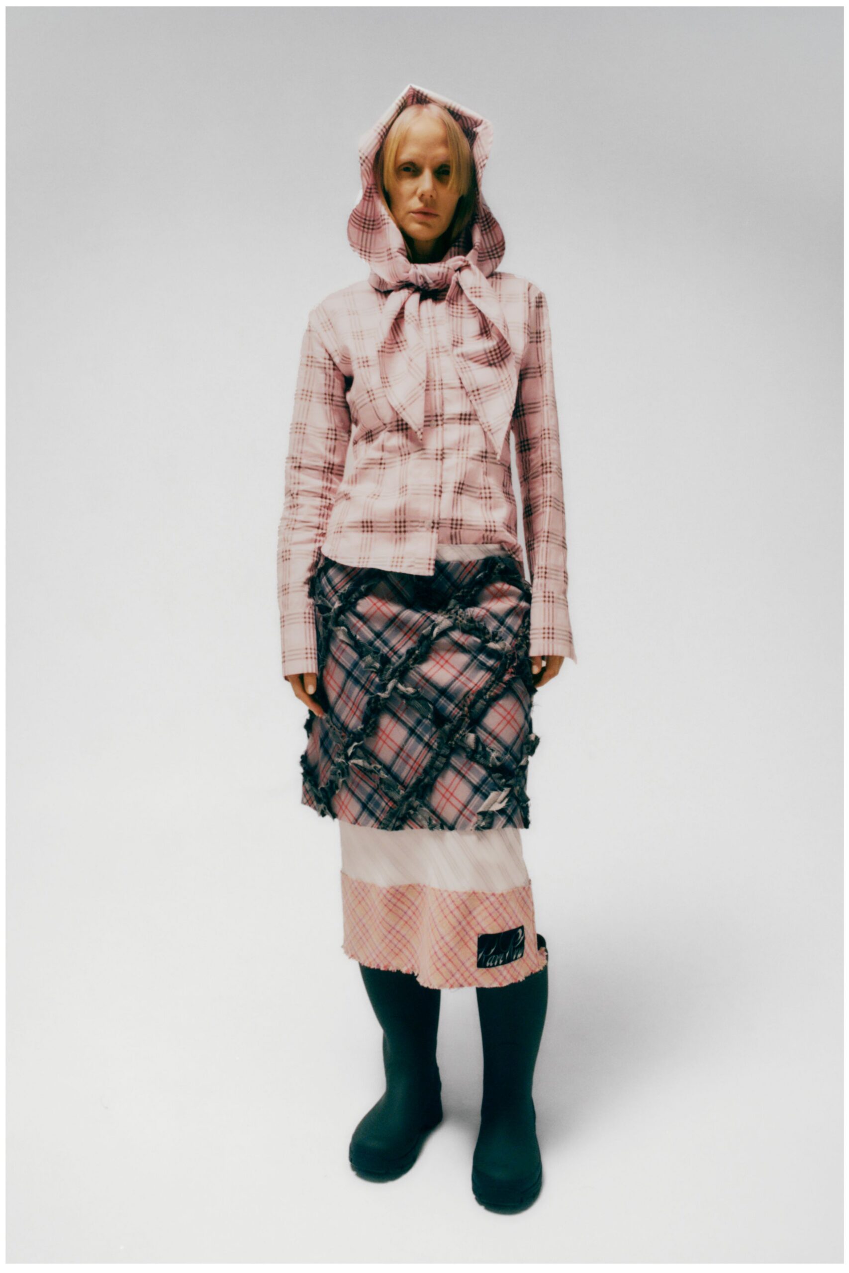 pink cotton long-sleeve collared relaxed checked top