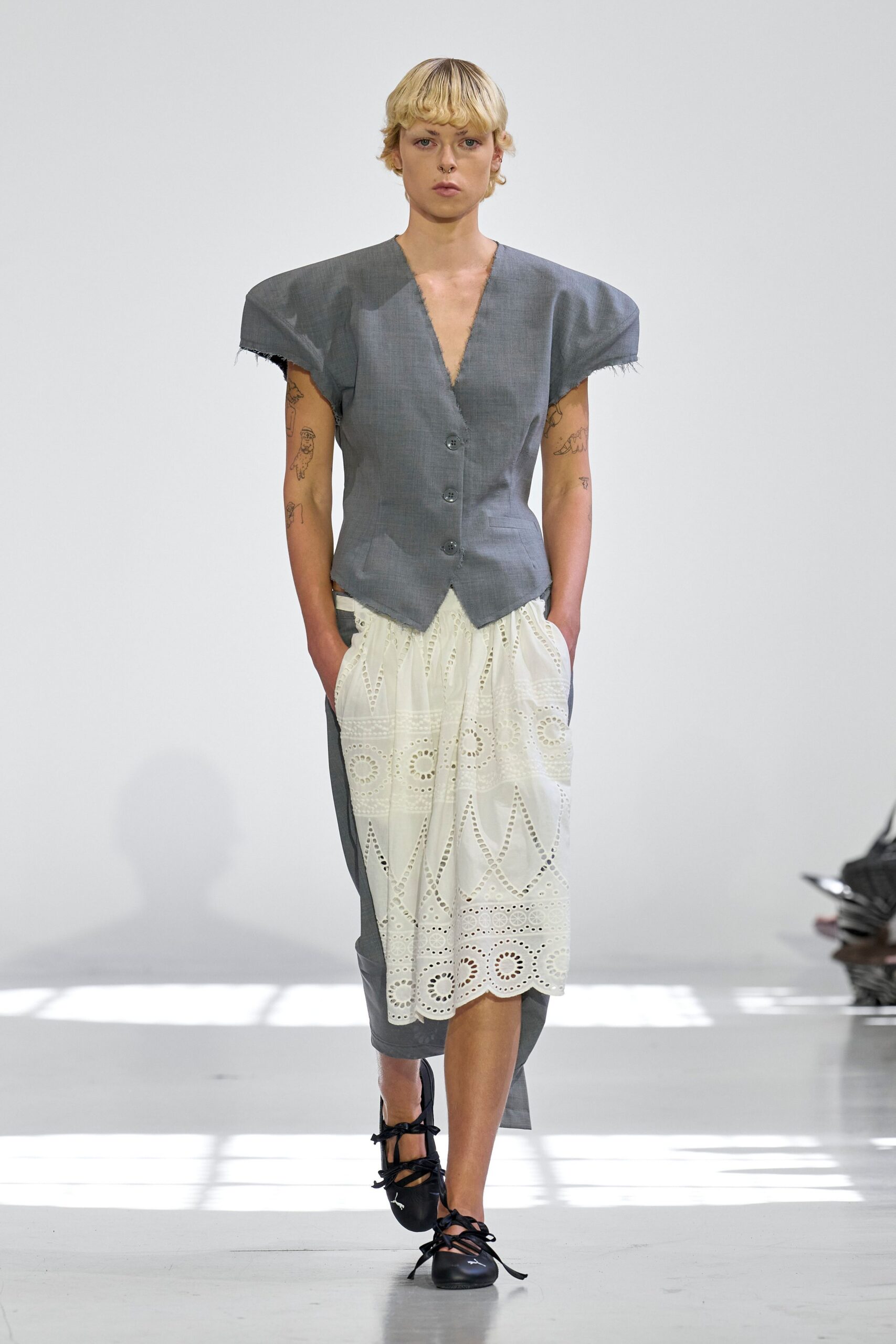 gray cotton short-sleeve v-neck structured buttoned vest