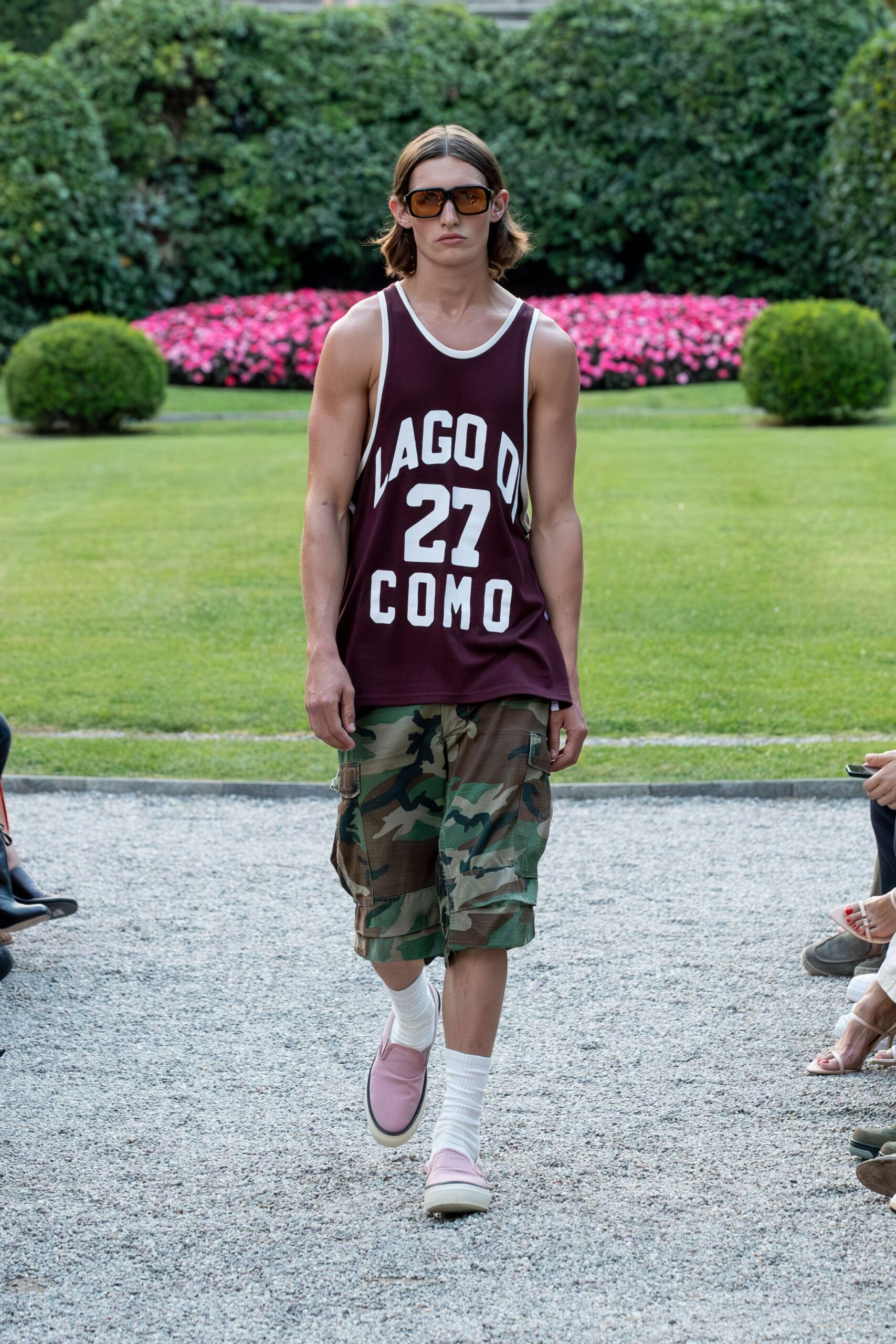 maroon sleeveless high-neck fitted printed tank-top