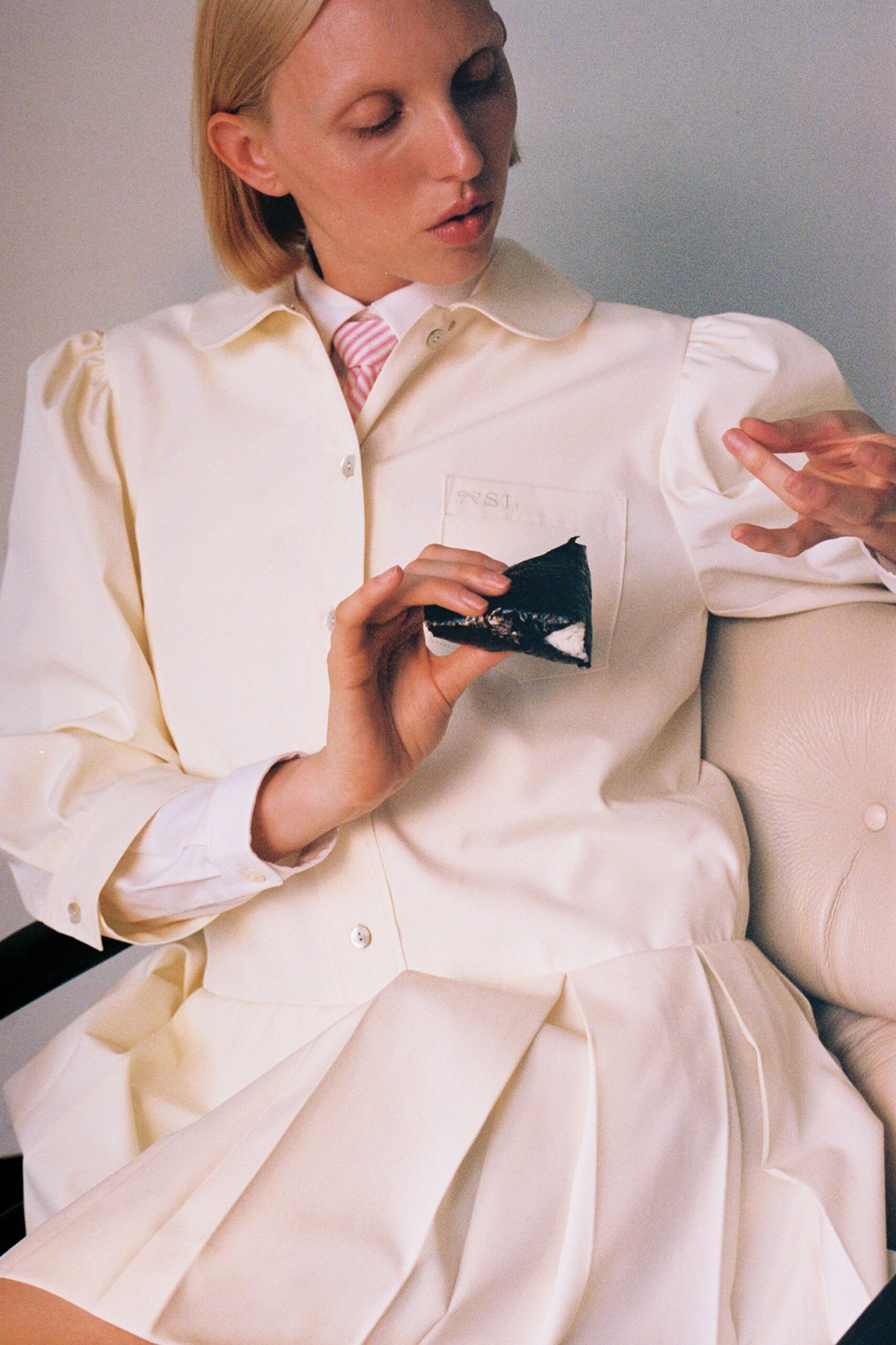white cotton long-sleeve collared fitted pleated mini shirt-dress