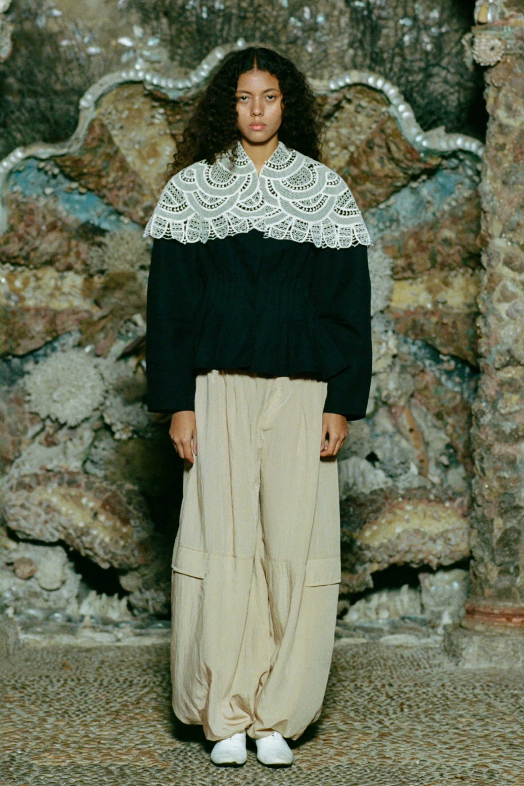 black cotton long-sleeve collared relaxed layered jacket