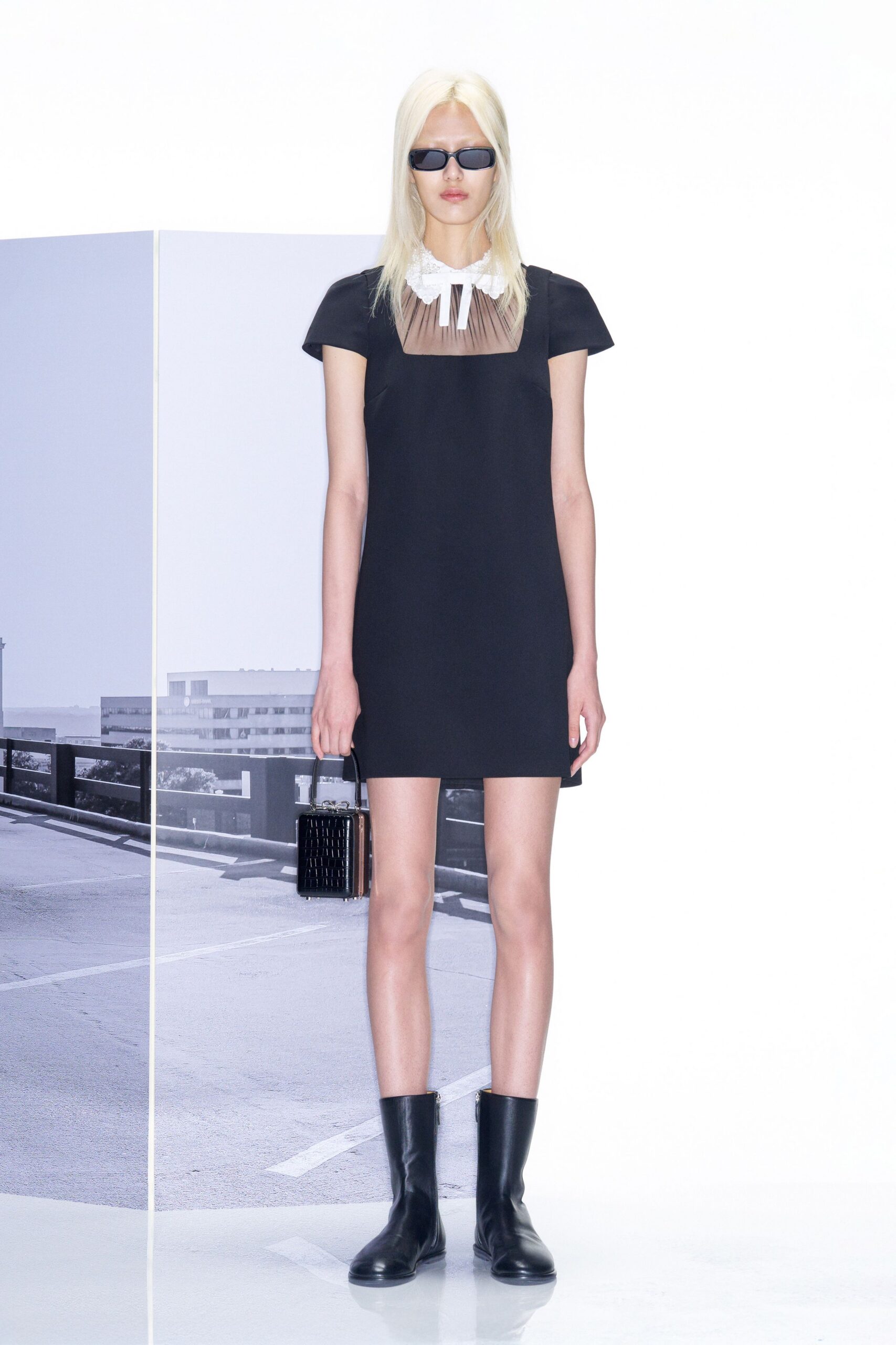 black cotton short-sleeve collared fitted pleated mini dress