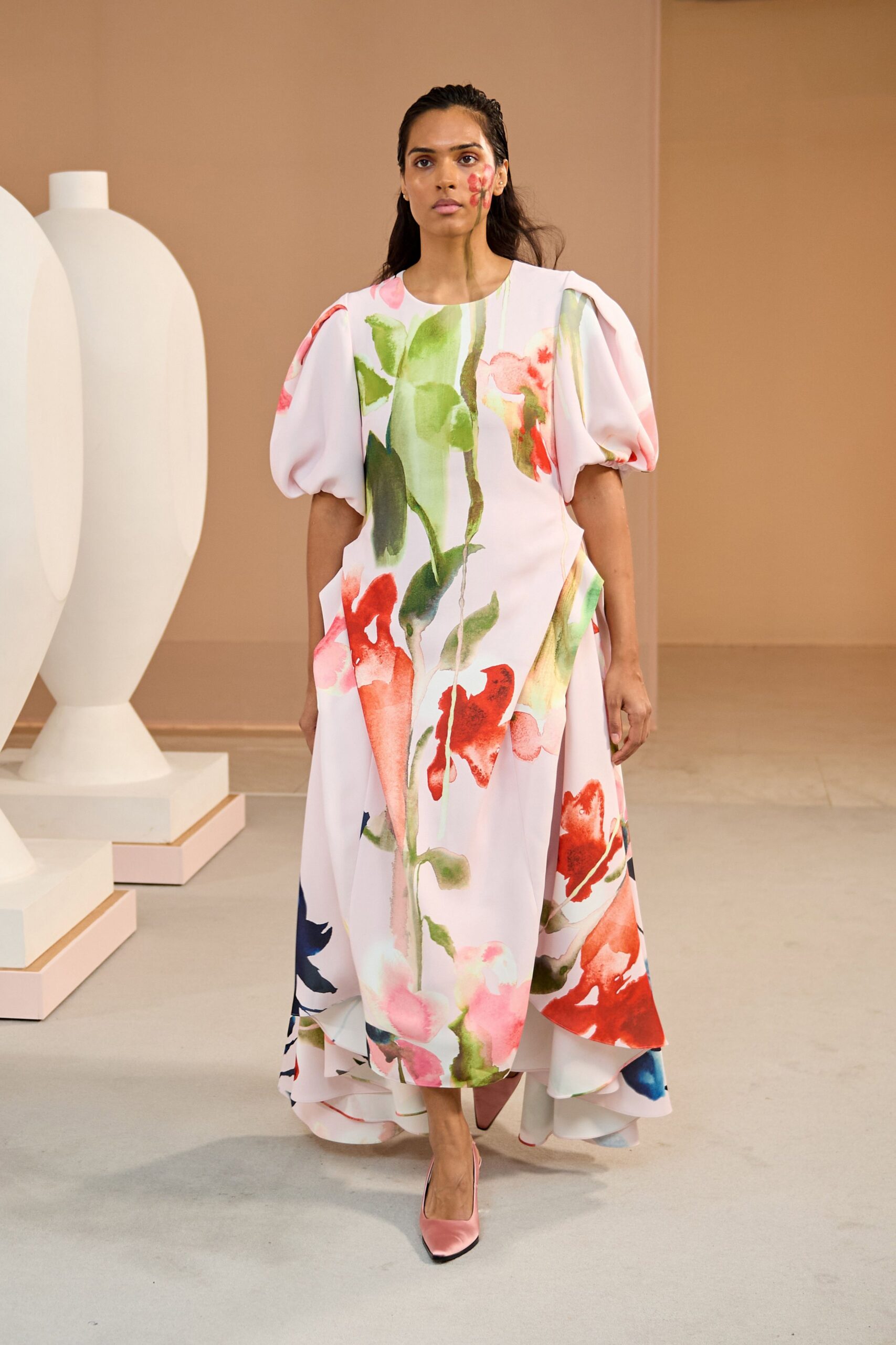 floral maxi dress with pink shoes