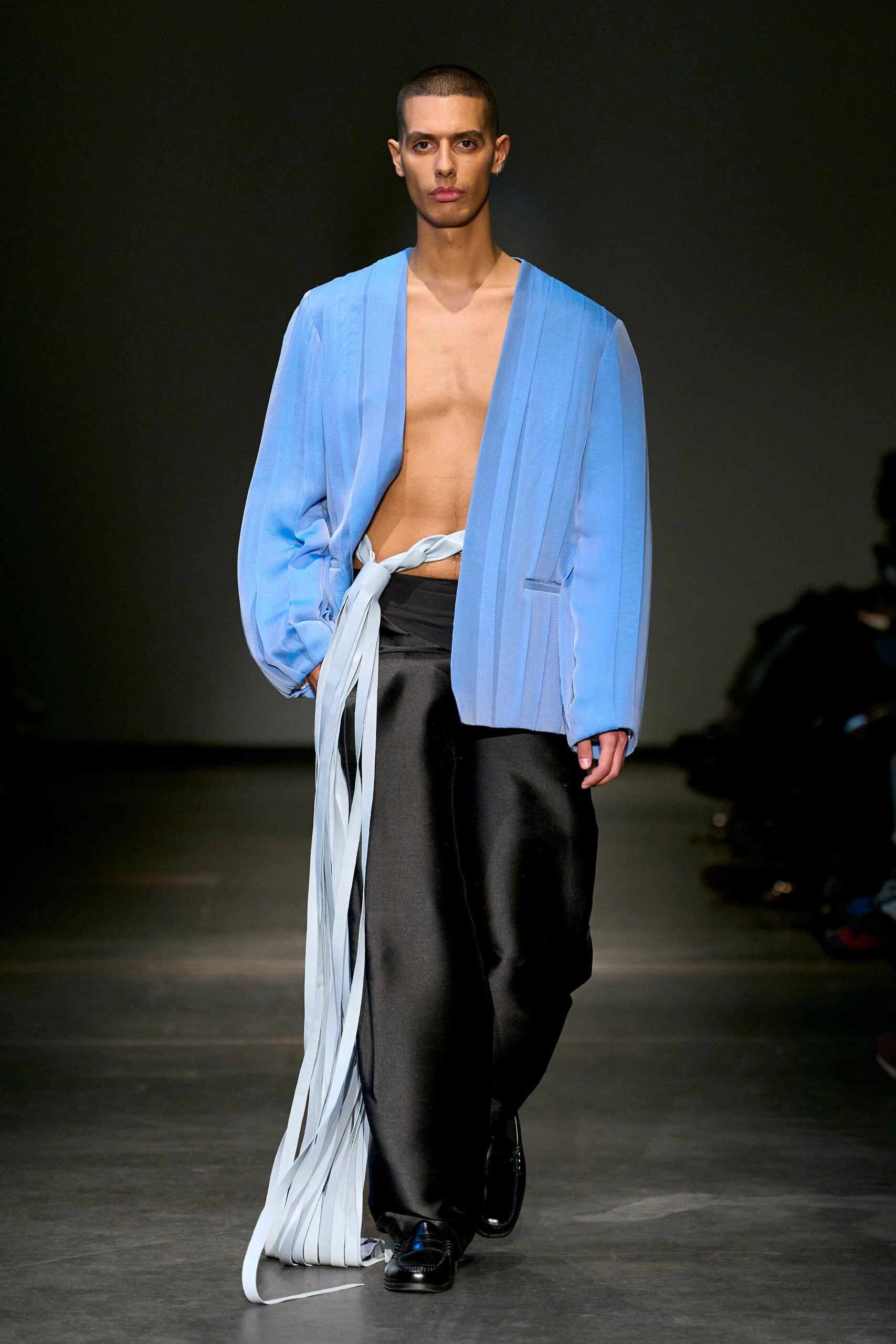 blue silk long-sleeve v-neck relaxed pleated jacket